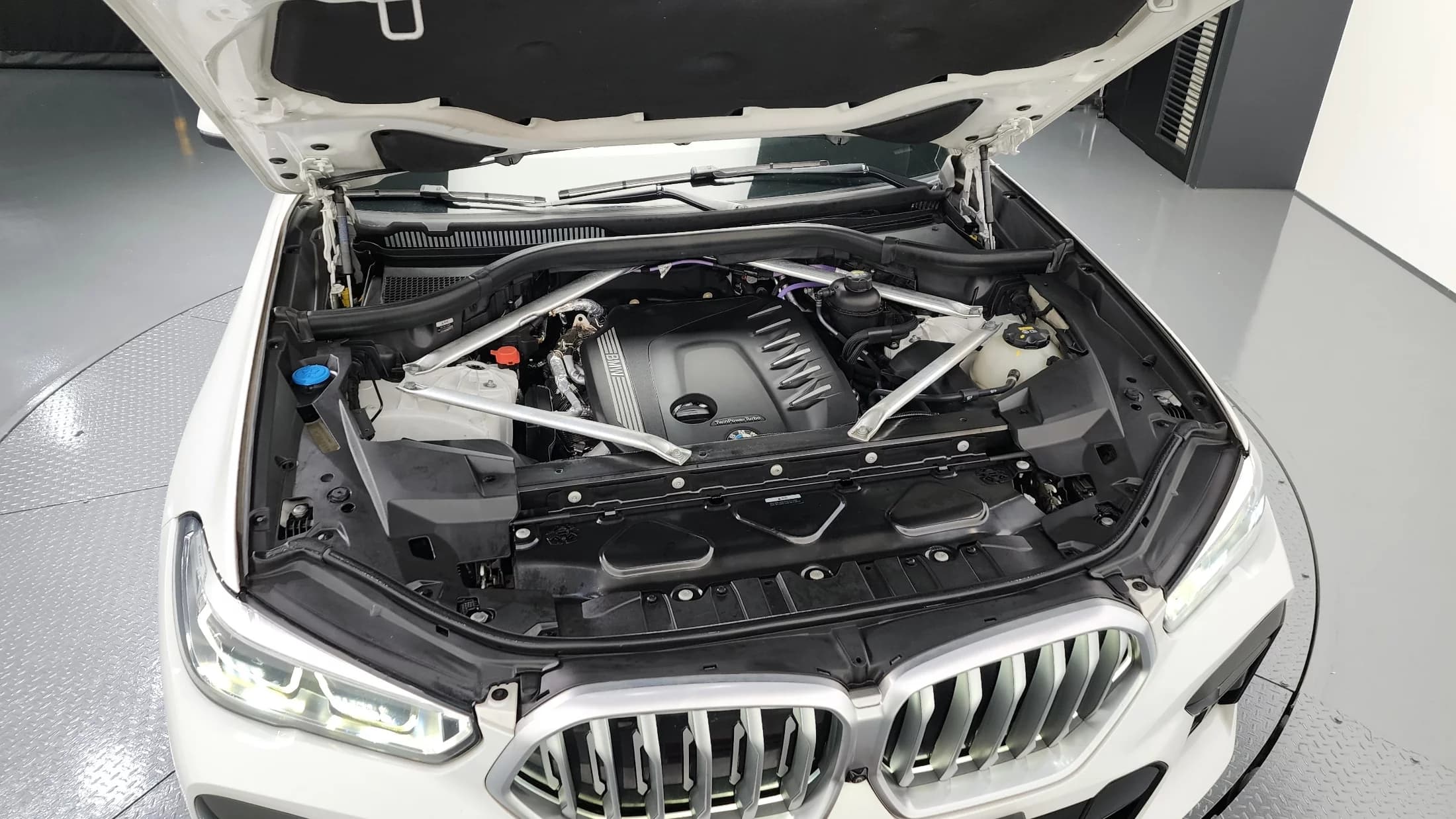 BMW X6 xDrive30d M Sport, 2022 г. 144516 км. — фото 6
