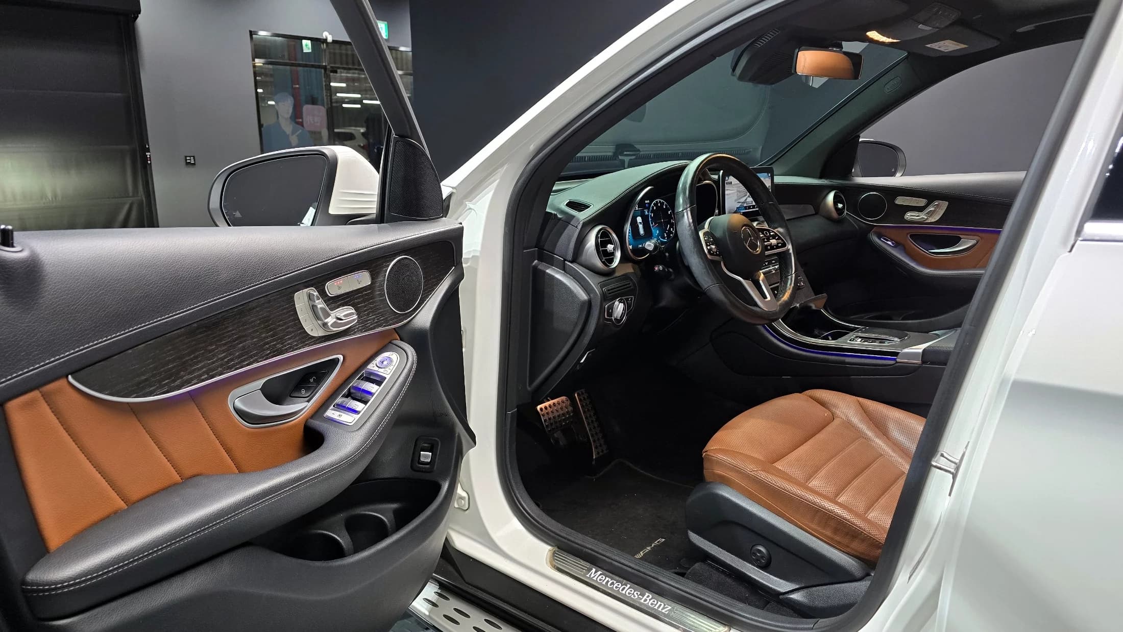 Mercedes-Benz GLC-Class GLC300 4MATIC, 2022 г. 108234 км. — фото 11