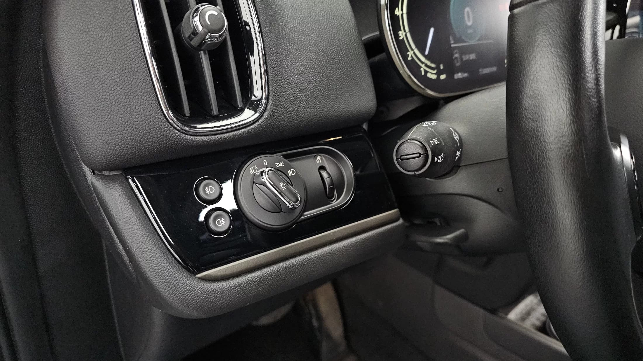MINI Countryman Classic Plus Launch Pack 2nd Gen, 2023 г. 40272 км. — фото 19