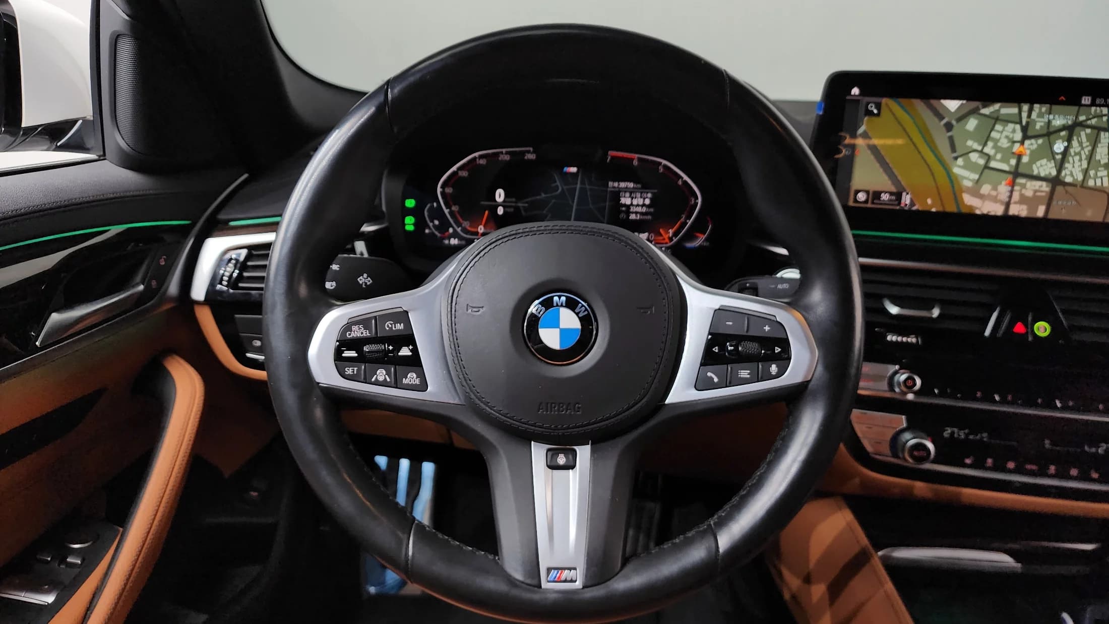 BMW 5-Series 520i M Sport, 2021 г. 39836 км. — фото 13