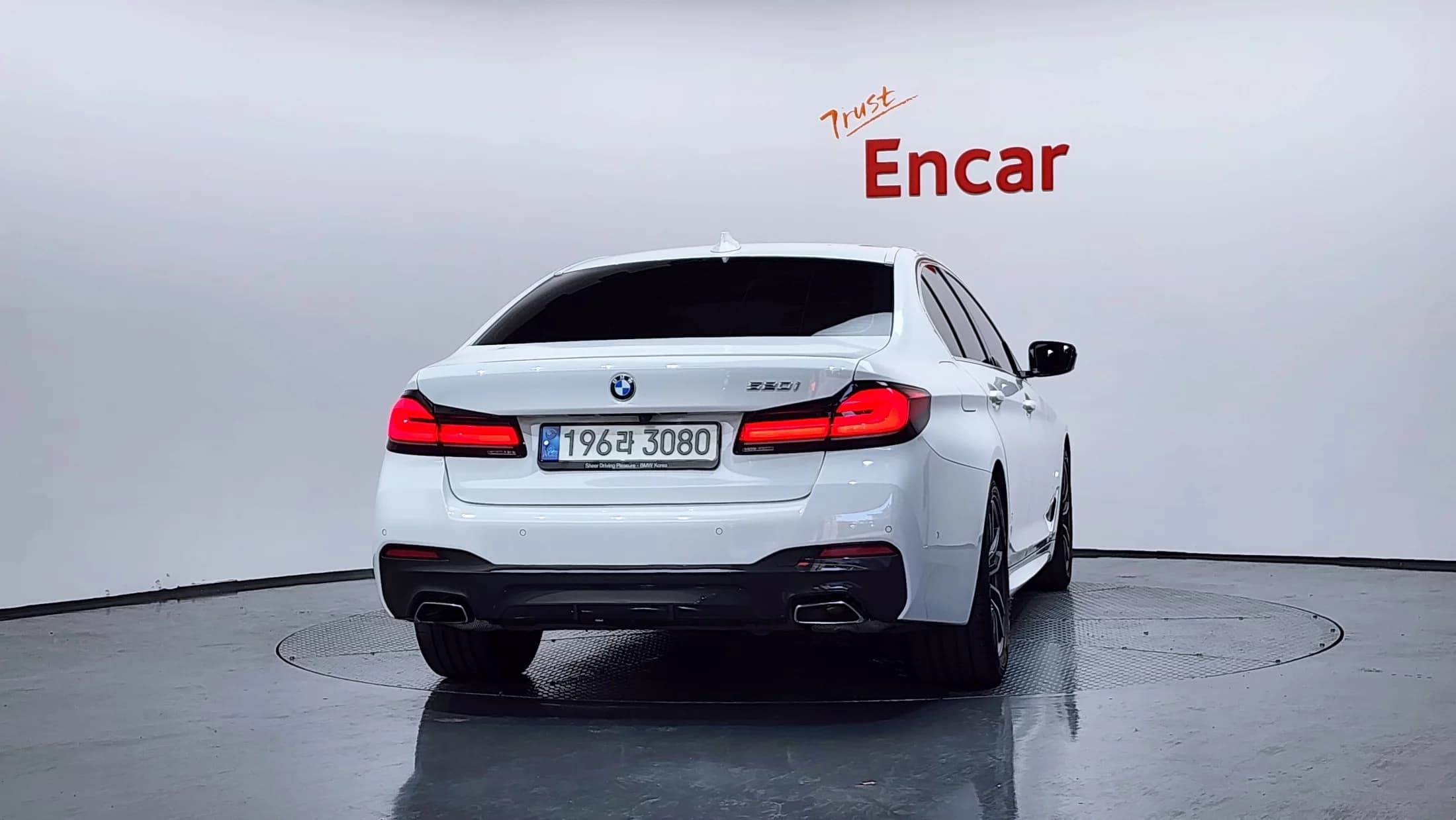 BMW 5-Series 520i M Sport, 2021 г. 39836 км. — фото 4