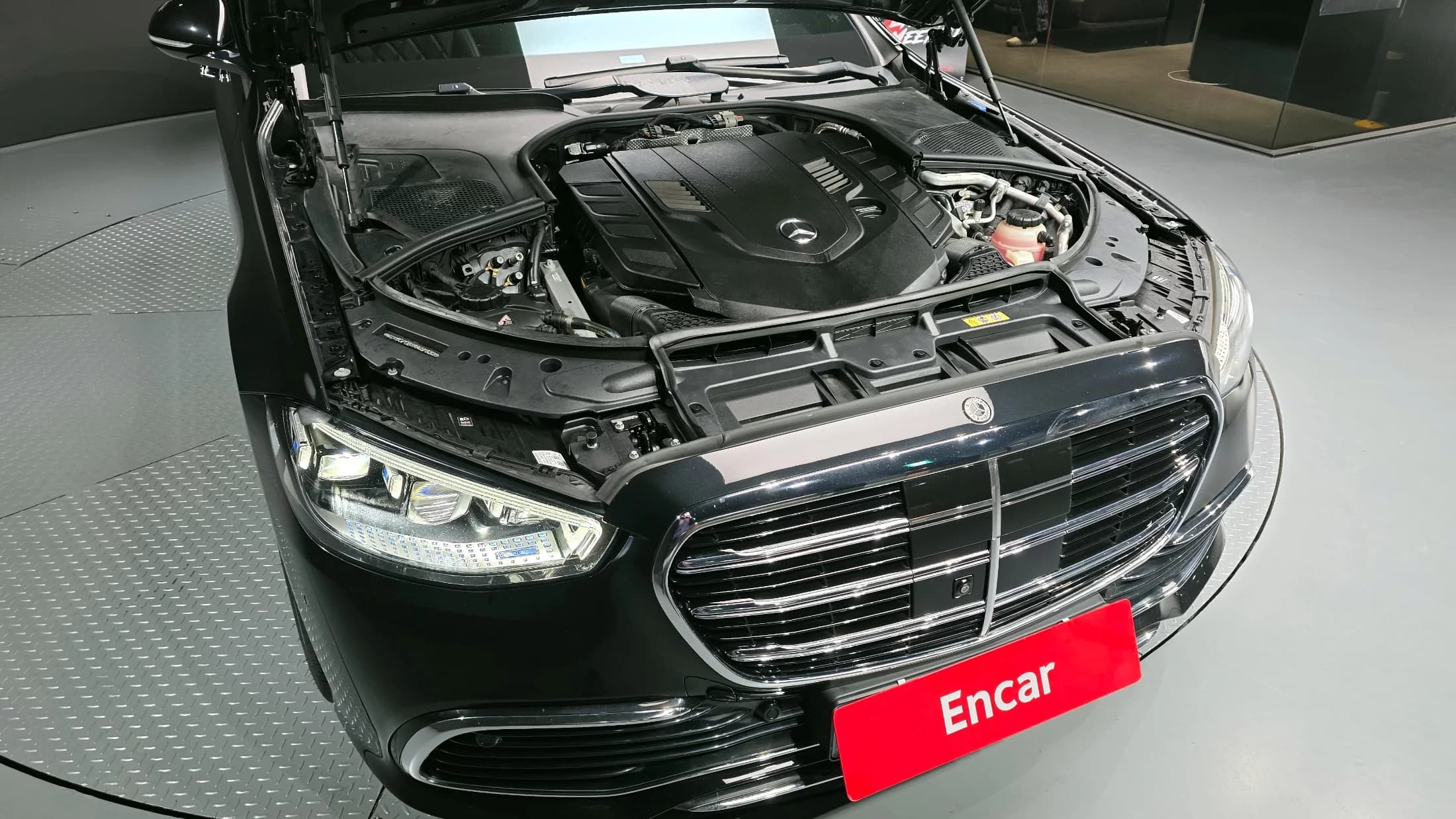 Mercedes-Benz S-Class S580L 4MATIC, 2024 г. 47294 км. — фото 6