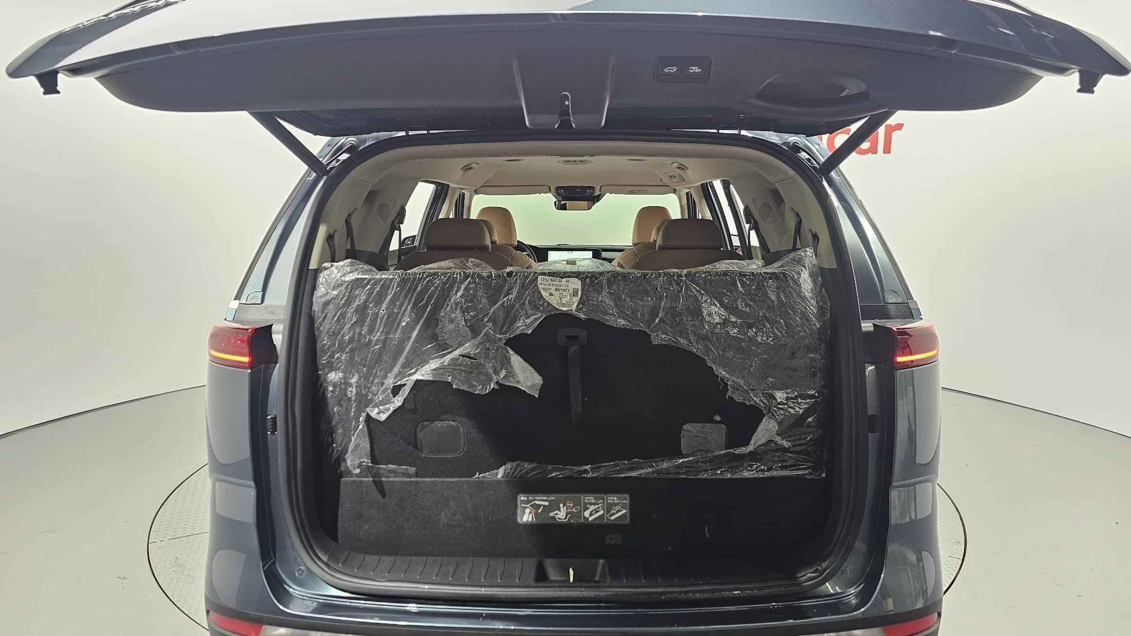 Kia Carnival 9-Seater Noblesse, 2021 г. 104724 км. — фото 20