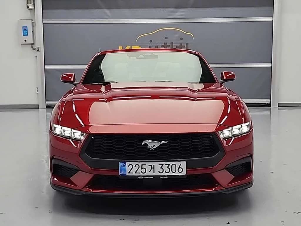Ford MUSTANG 2.3 Ecoboost Premium Convertible, 2024 г. 4342 км. — фото 2