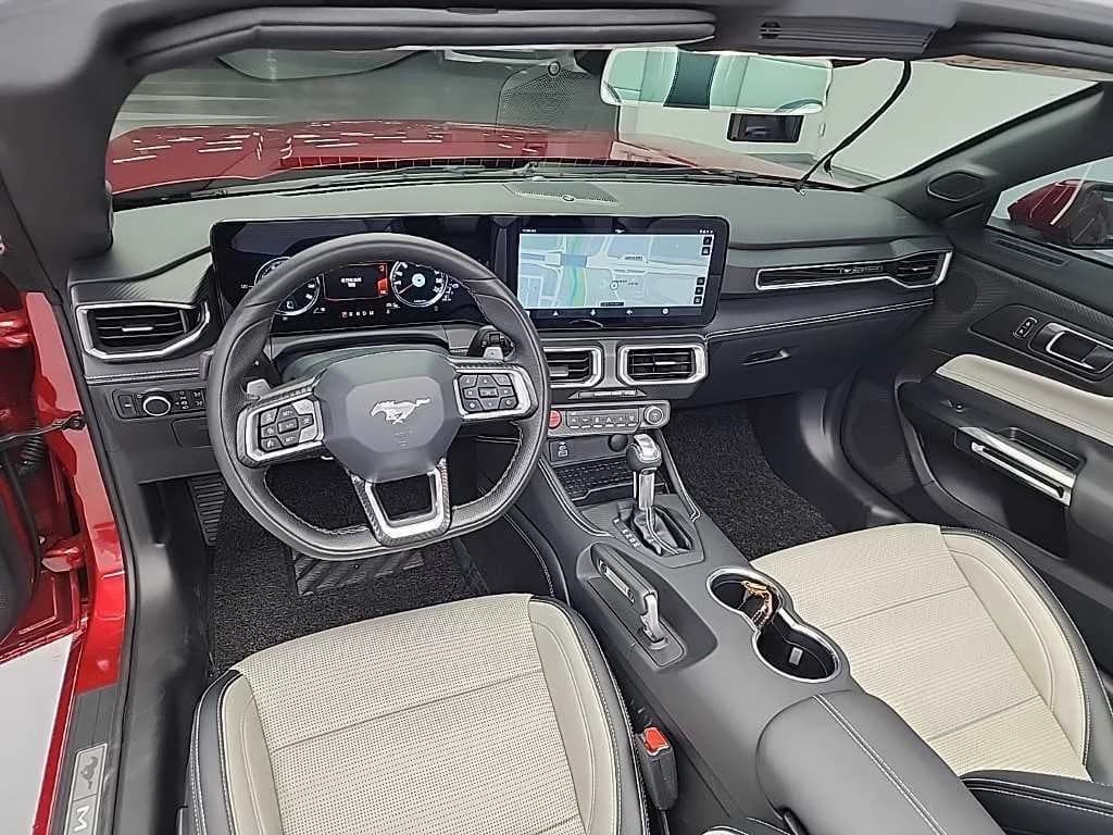 Ford MUSTANG 2.3 Ecoboost Premium Convertible, 2024 г. 4342 км. — фото 7