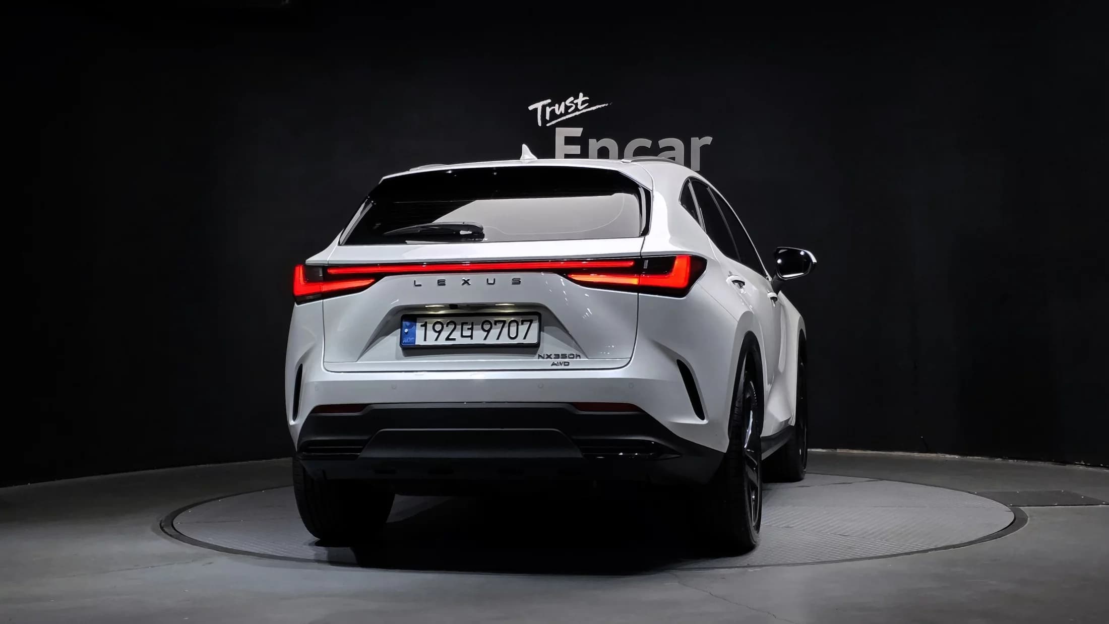 Lexus NX350h Premium, гибрид, 2024 г. 5941 км. — фото 4