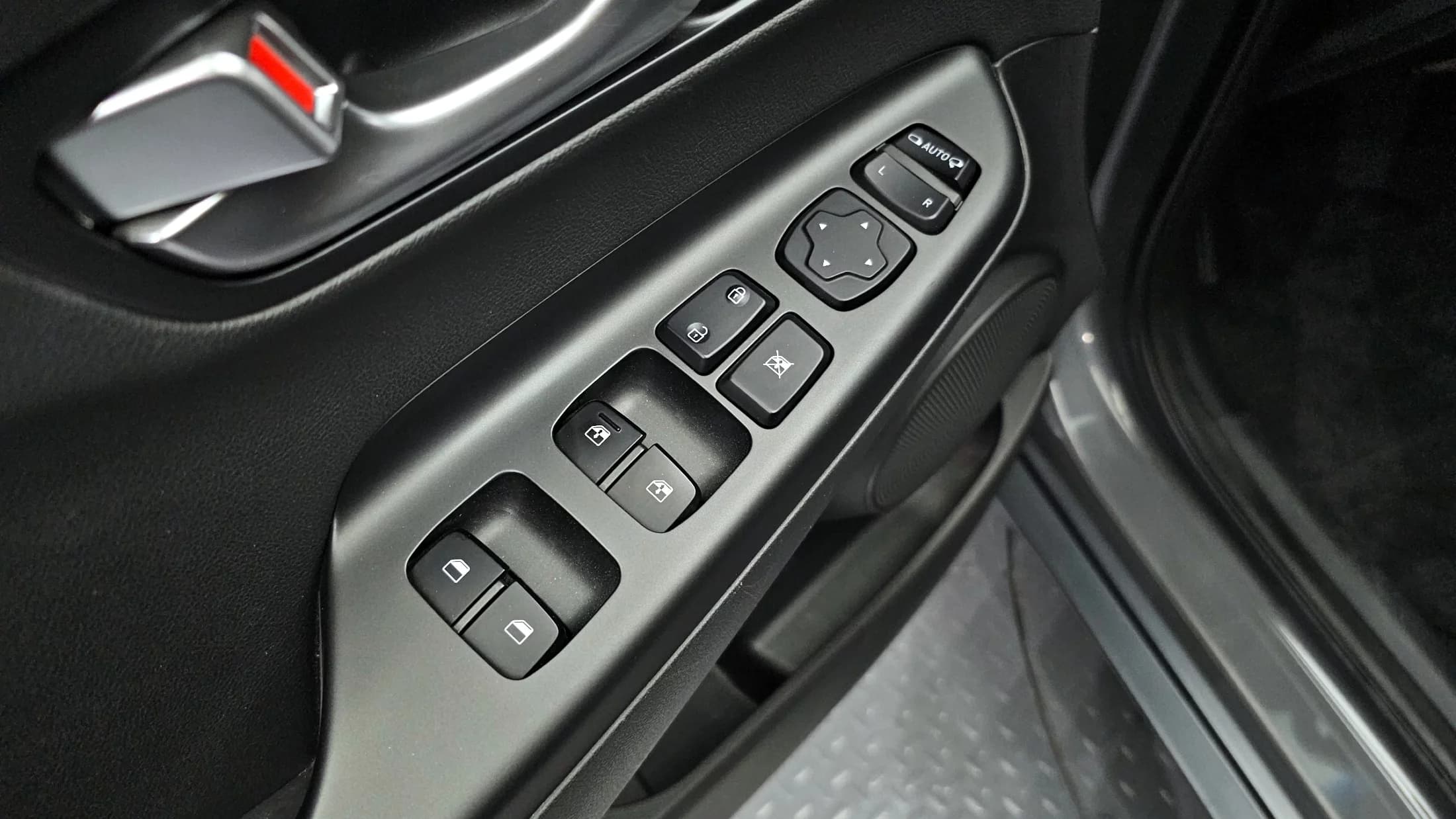 Hyundai Kona Gasoline 2.0 2WD Modern, 2022 г. 50016 км. — фото 13