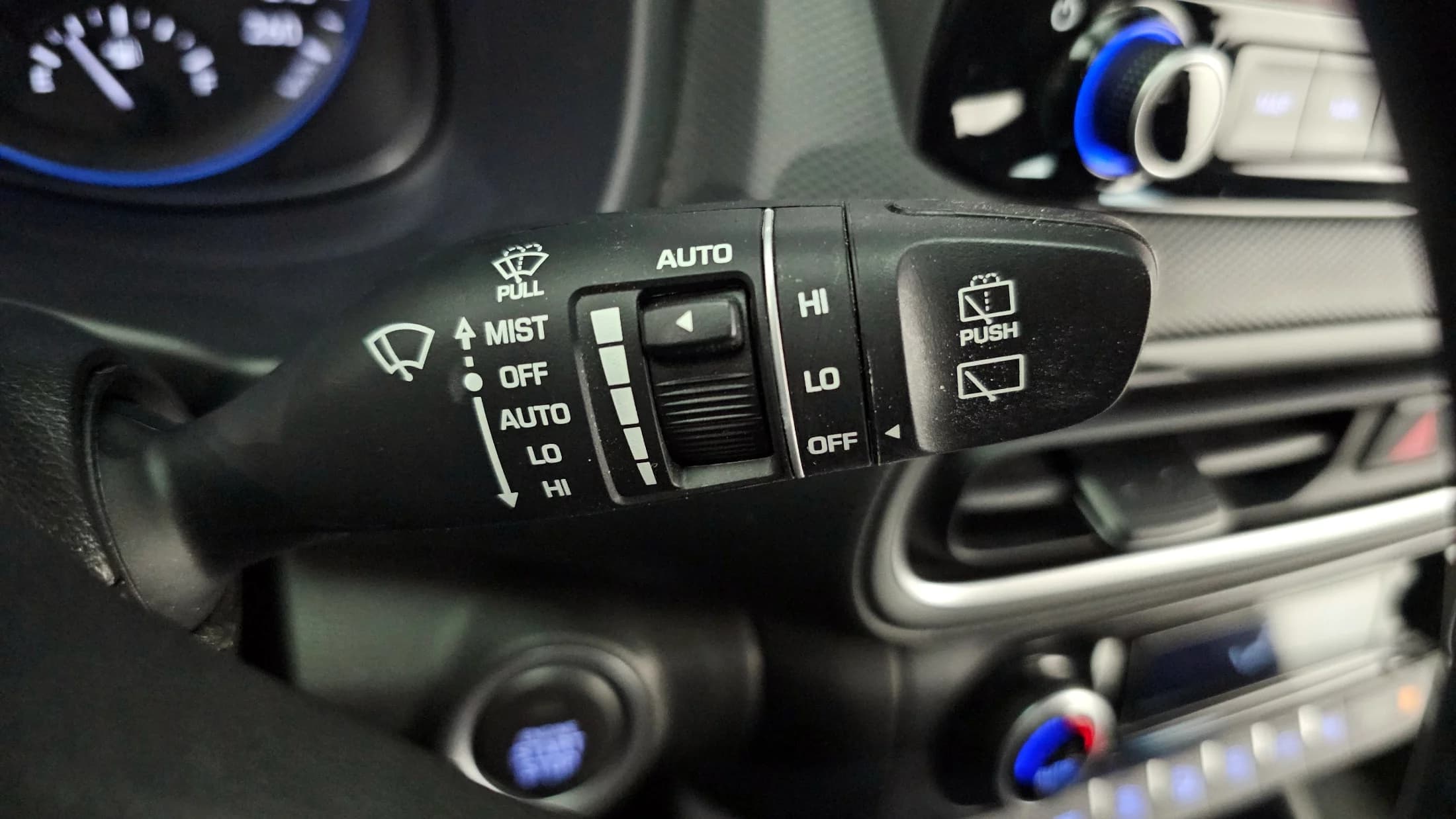 Hyundai Kona Gasoline 2.0 2WD Modern, 2022 г. 50016 км. — фото 15