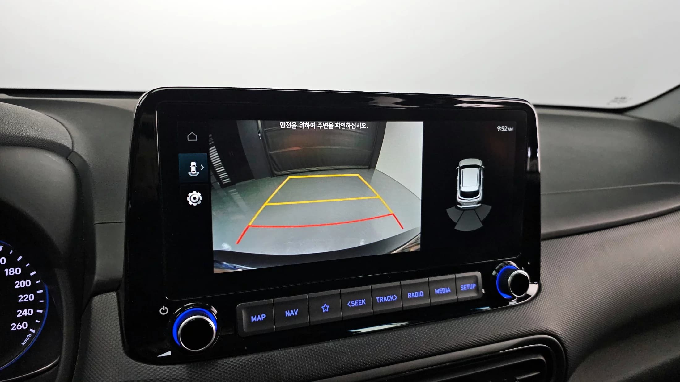 Hyundai Kona Gasoline 2.0 2WD Modern, 2022 г. 50016 км. — фото 18
