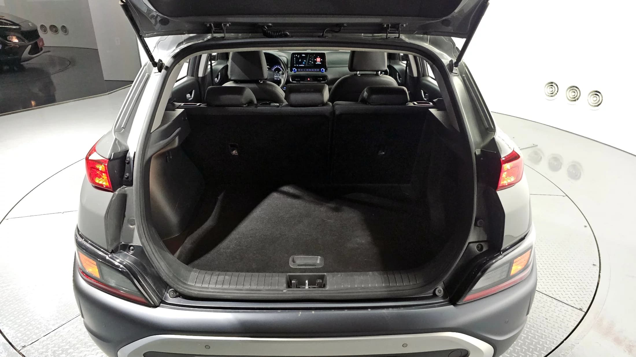 Hyundai Kona Gasoline 2.0 2WD Modern, 2022 г. 50016 км. — фото 20
