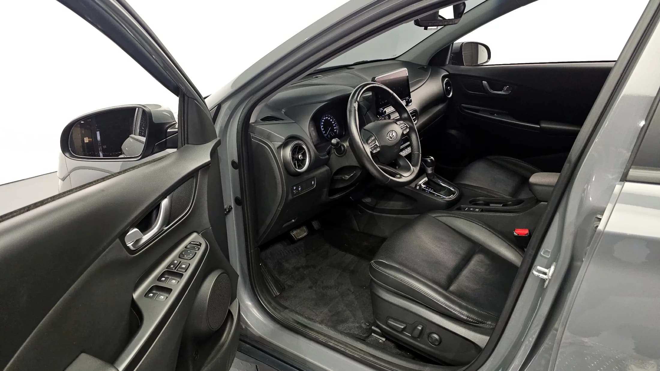 Hyundai Kona Gasoline 2.0 2WD Modern, 2022 г. 50016 км. — фото 10