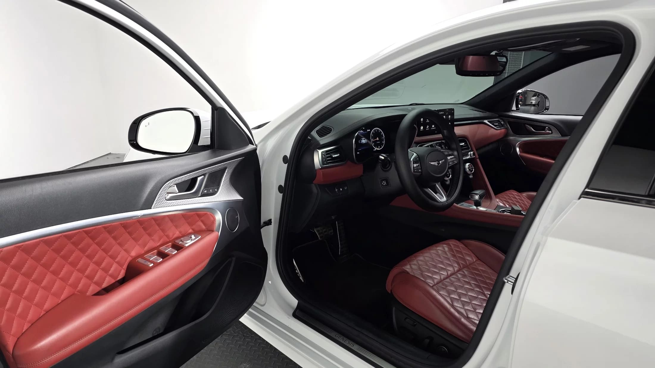 Genesis G70 Gasoline 2.0T 4WD, 2021 г. 51699 км. — фото 12