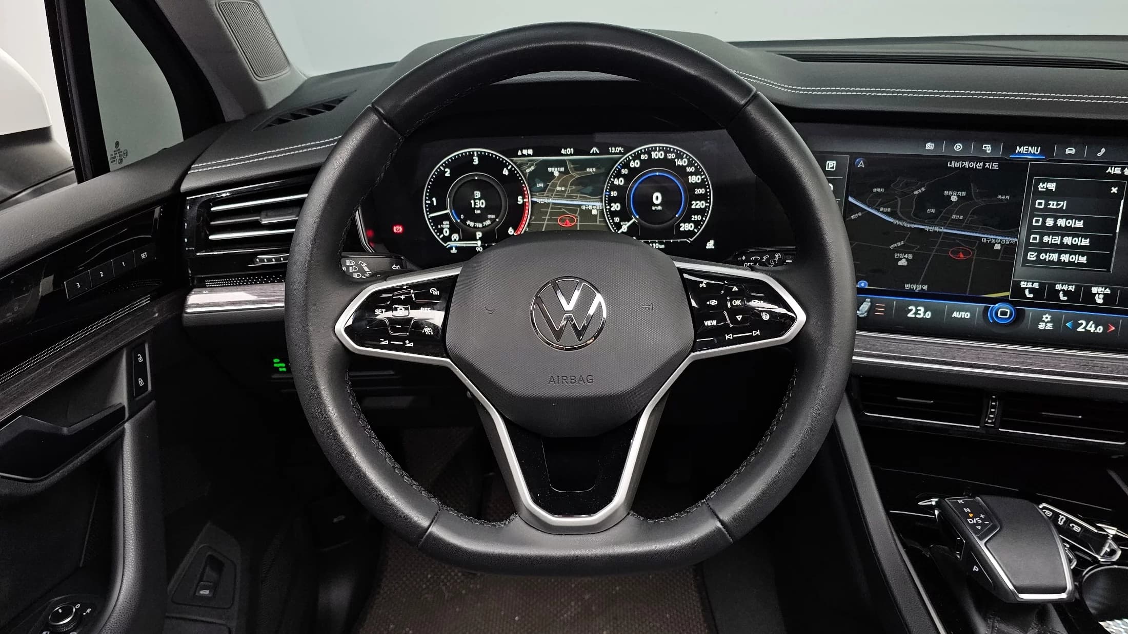 Volkswagen Touareg 3.0 TDI Premium, 2023 г. 52903 км. — фото 13