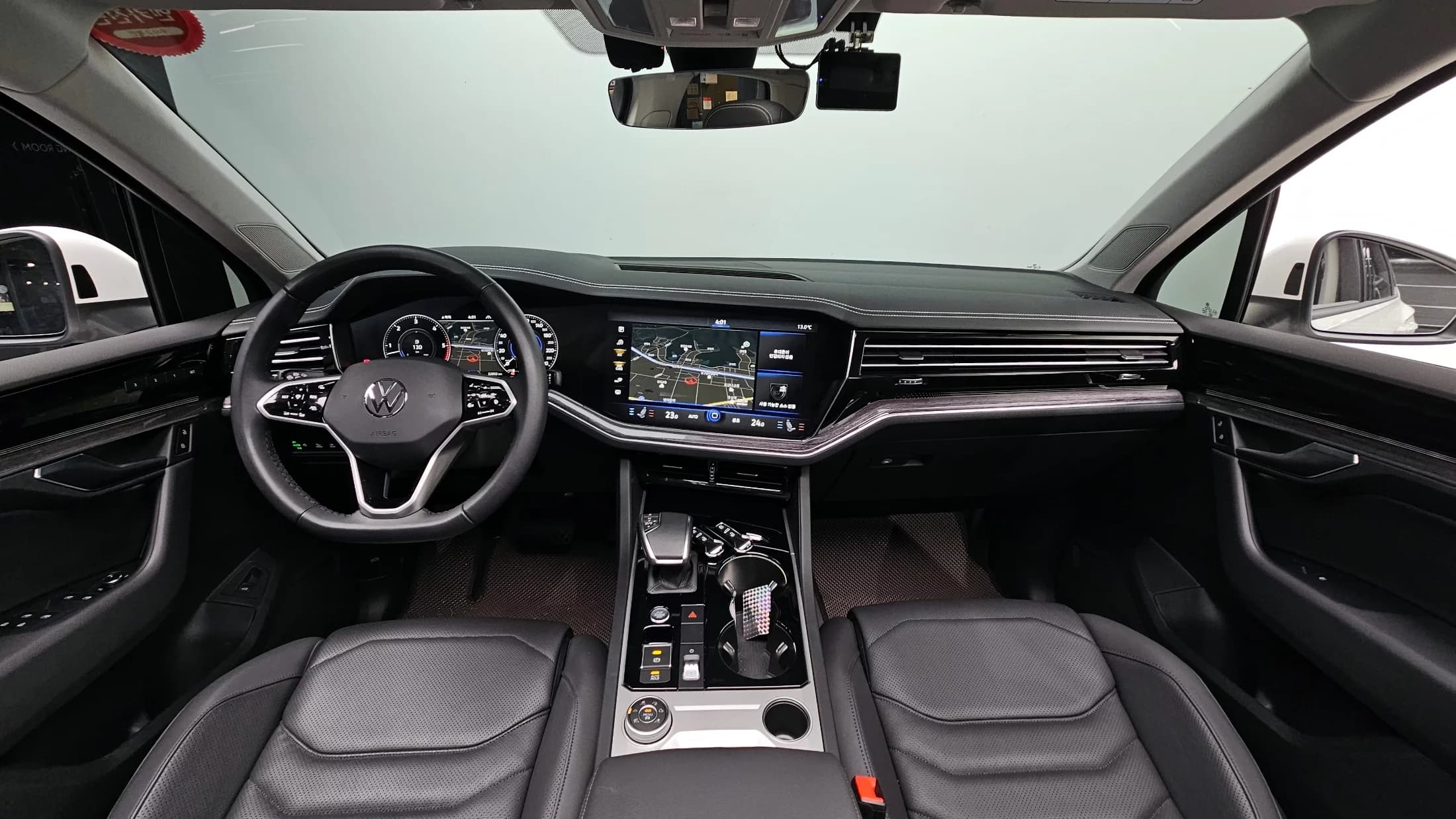 Volkswagen Touareg 3.0 TDI Premium, 2023 г. 52903 км. — фото 7