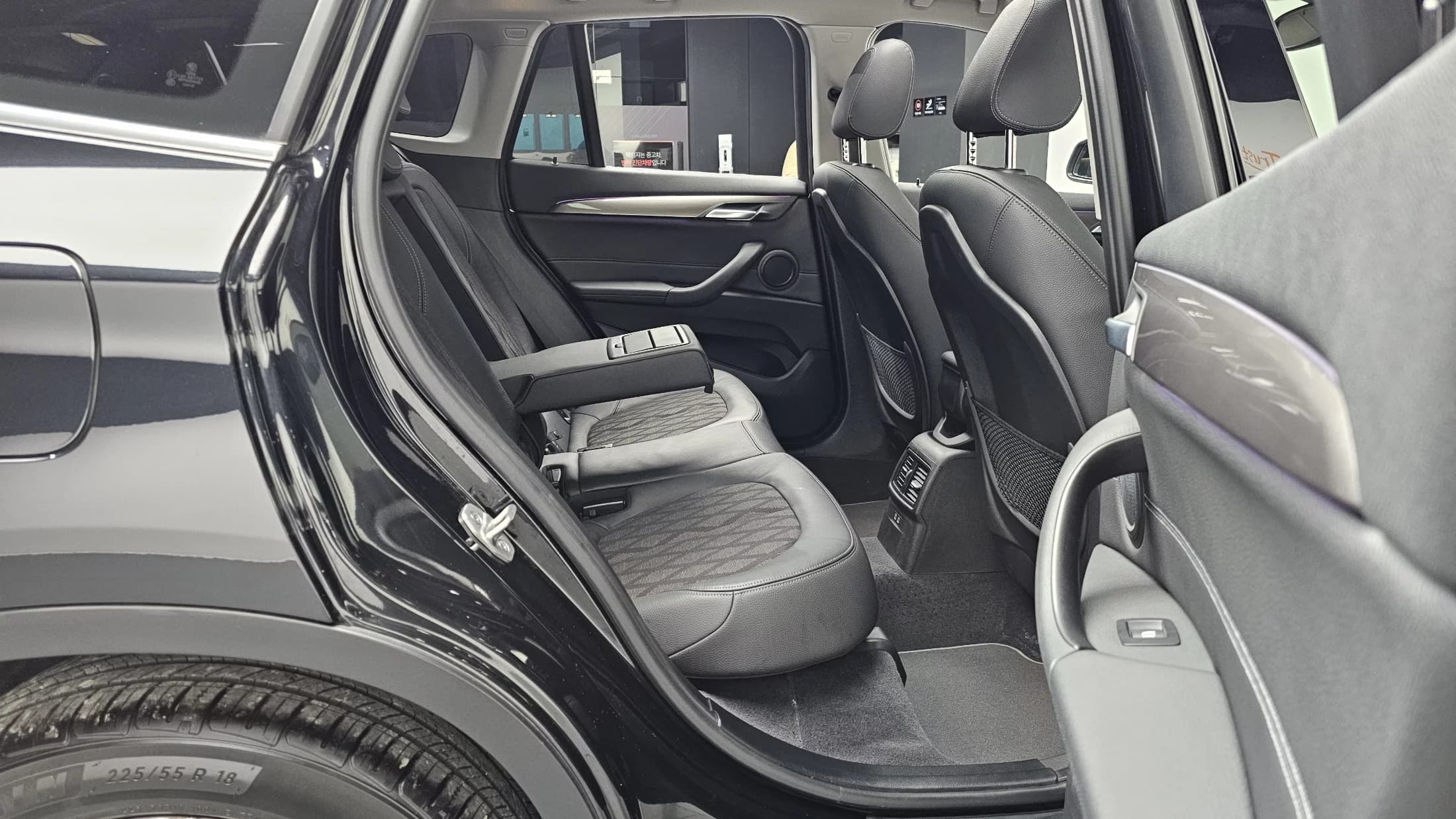 BMW X1 xDrive 20i xLine, 2021 г. 53381 км. — фото 12