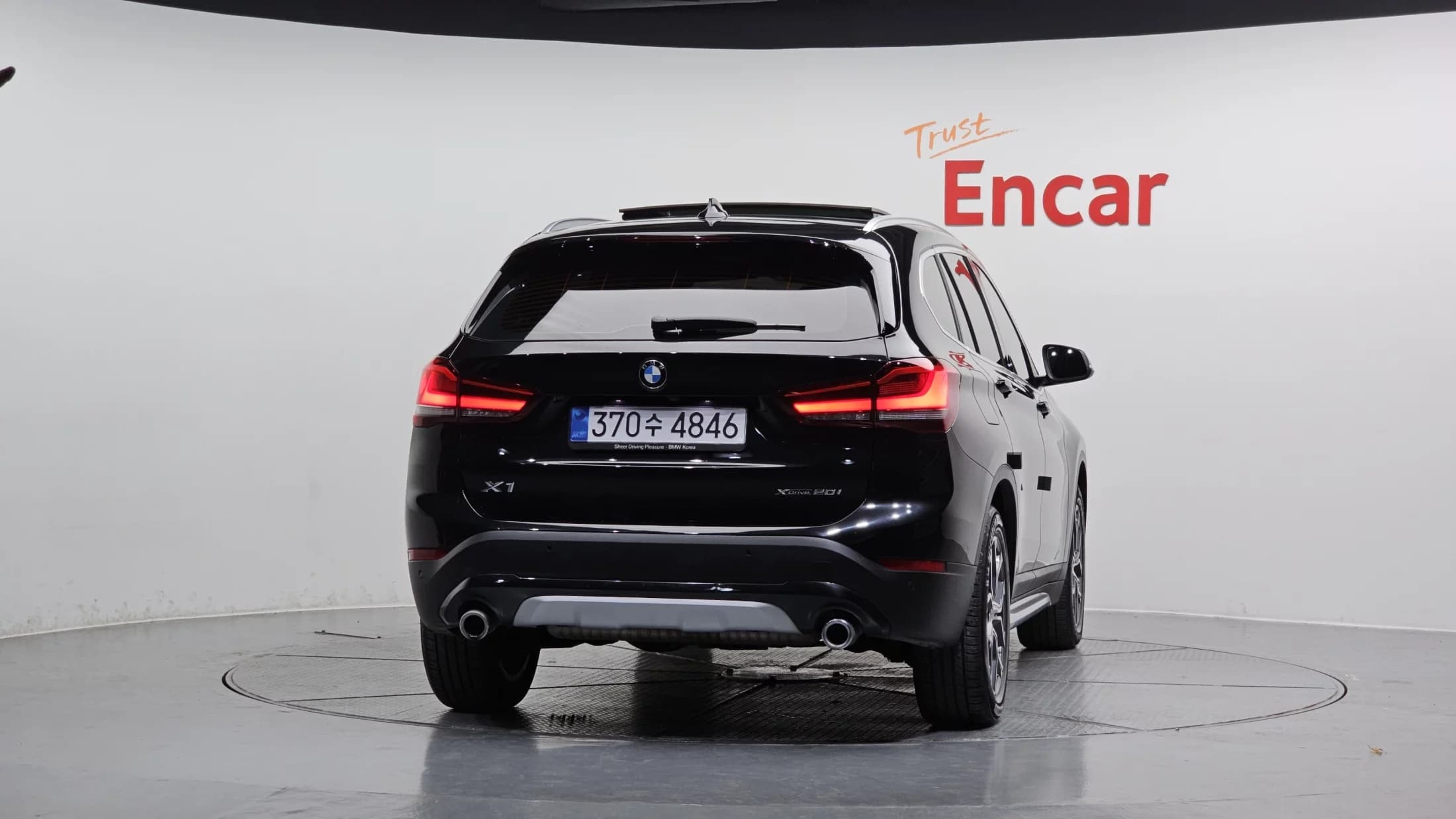 BMW X1 xDrive 20i xLine, 2021 г. 53381 км. — фото 4