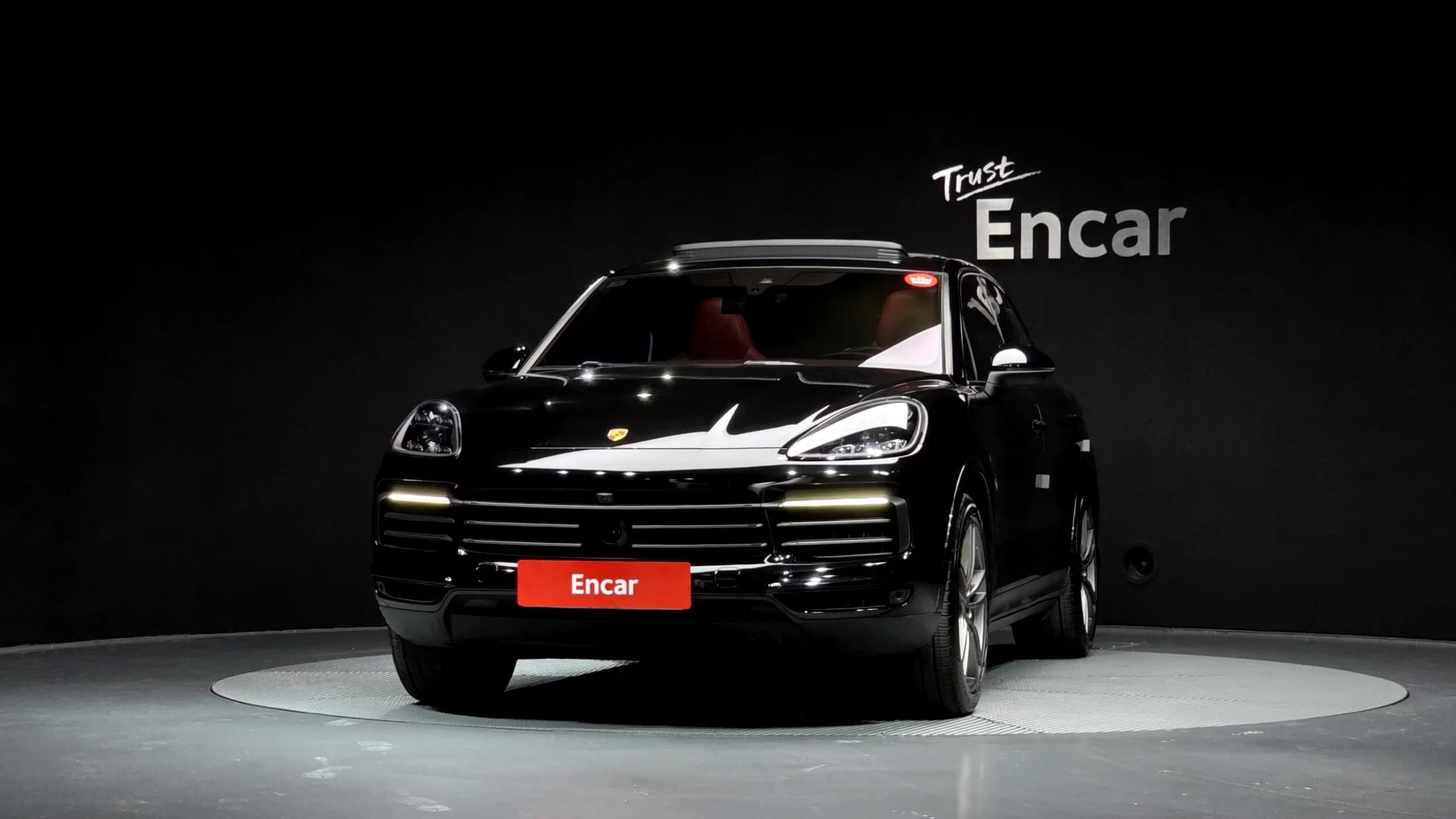 Porsche CAYENNE 3.0 PLATINUM EDITION, 2023 г. 44333 км. — фото 3