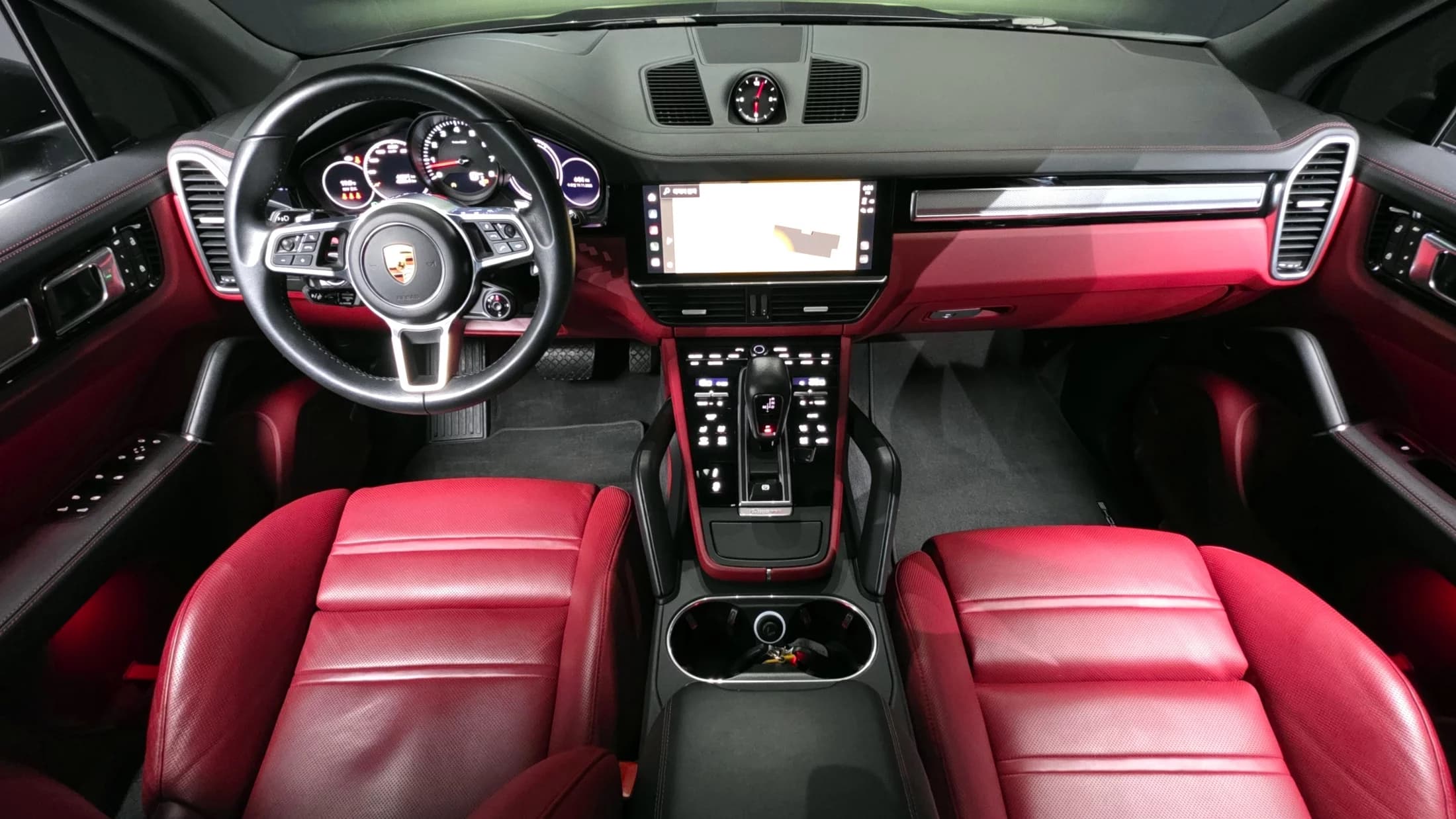Porsche CAYENNE 3.0 PLATINUM EDITION, 2023 г. 44333 км. — фото 7