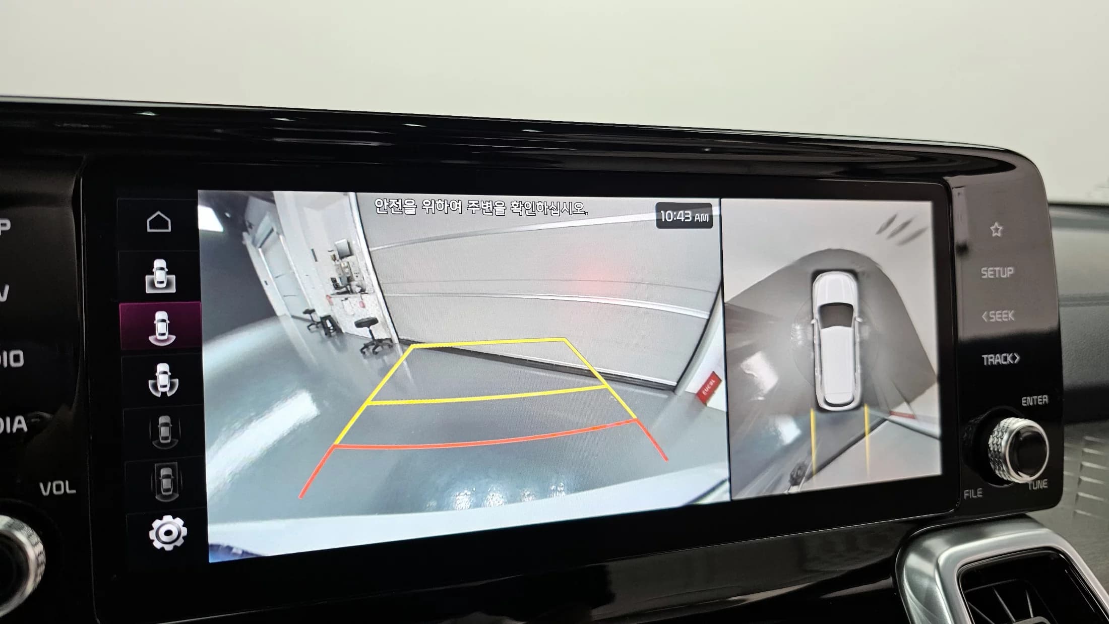 Kia Sorento HEV 1.6 2WD Gravity, гибрид, 2021 г. 21100 км. — фото 16