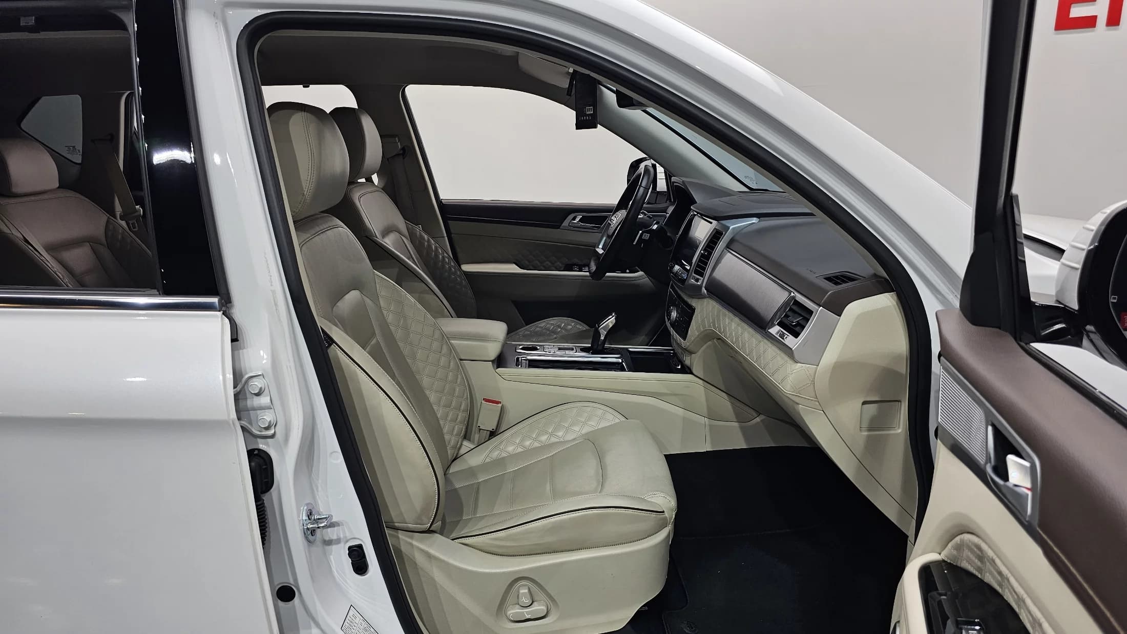 SsangYong Rexton Diesel 2.2 2WD Prestige, 2021 г. 71262 км. — фото 10