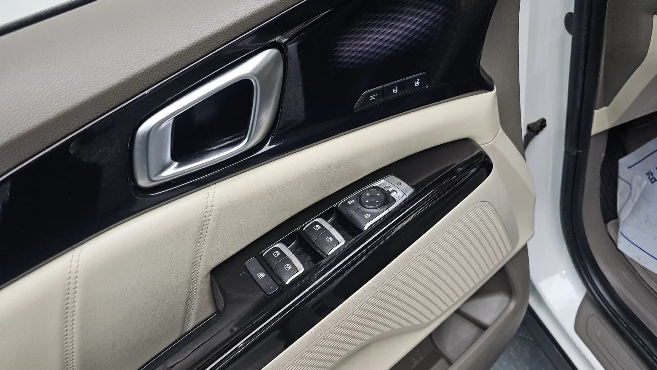 Kia Carnival 11-Seater Signature, 2021 г. 83004 км. — фото 12