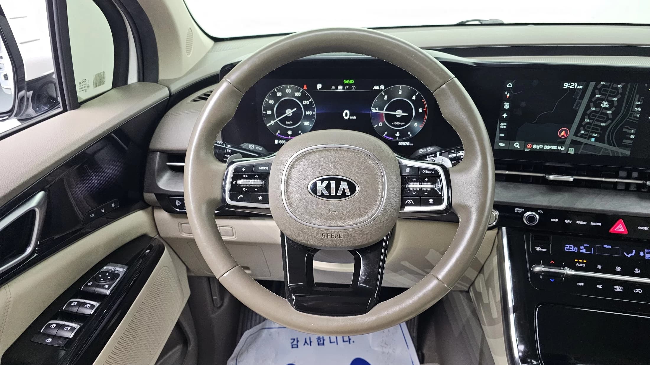 Kia Carnival 11-Seater Signature, 2021 г. 83004 км. — фото 14