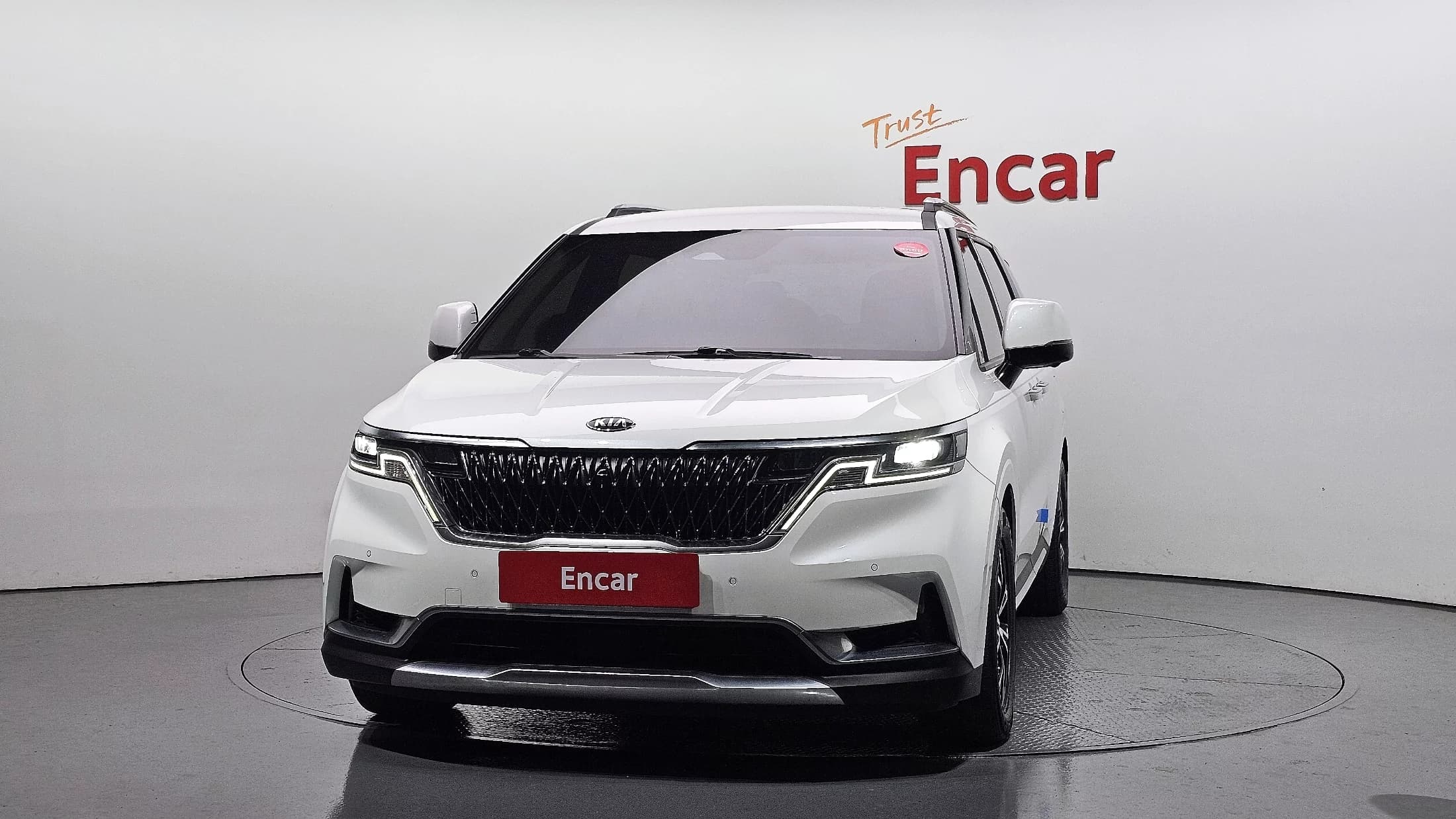 Kia Carnival 11-Seater Signature, 2021 г. 83004 км. — фото 3