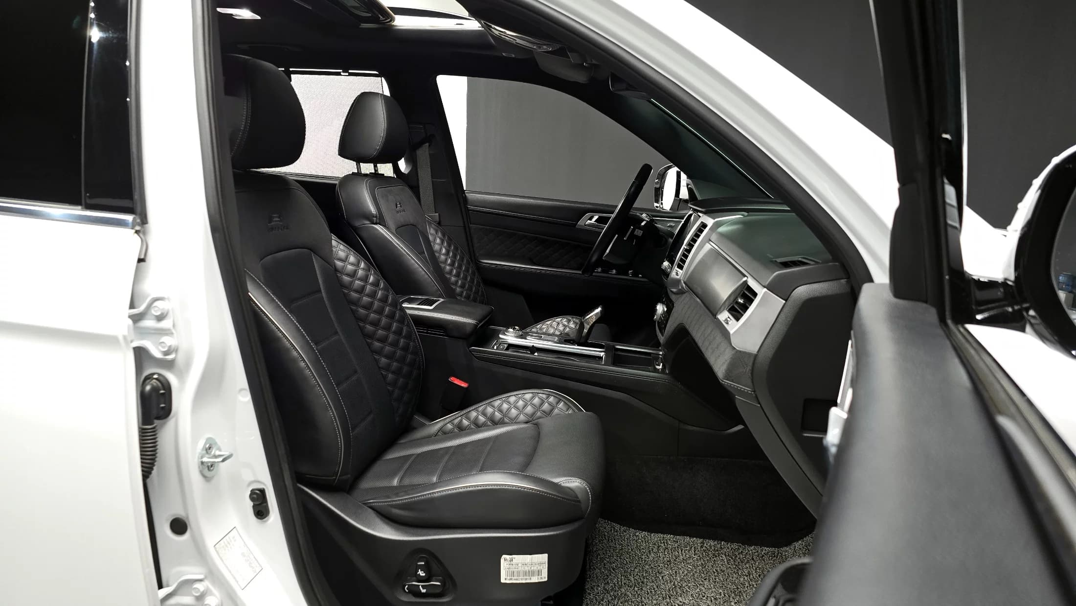 SsangYong Rexton Diesel 2.2 4WD The Black, 2021 г. 41268 км. — фото 10