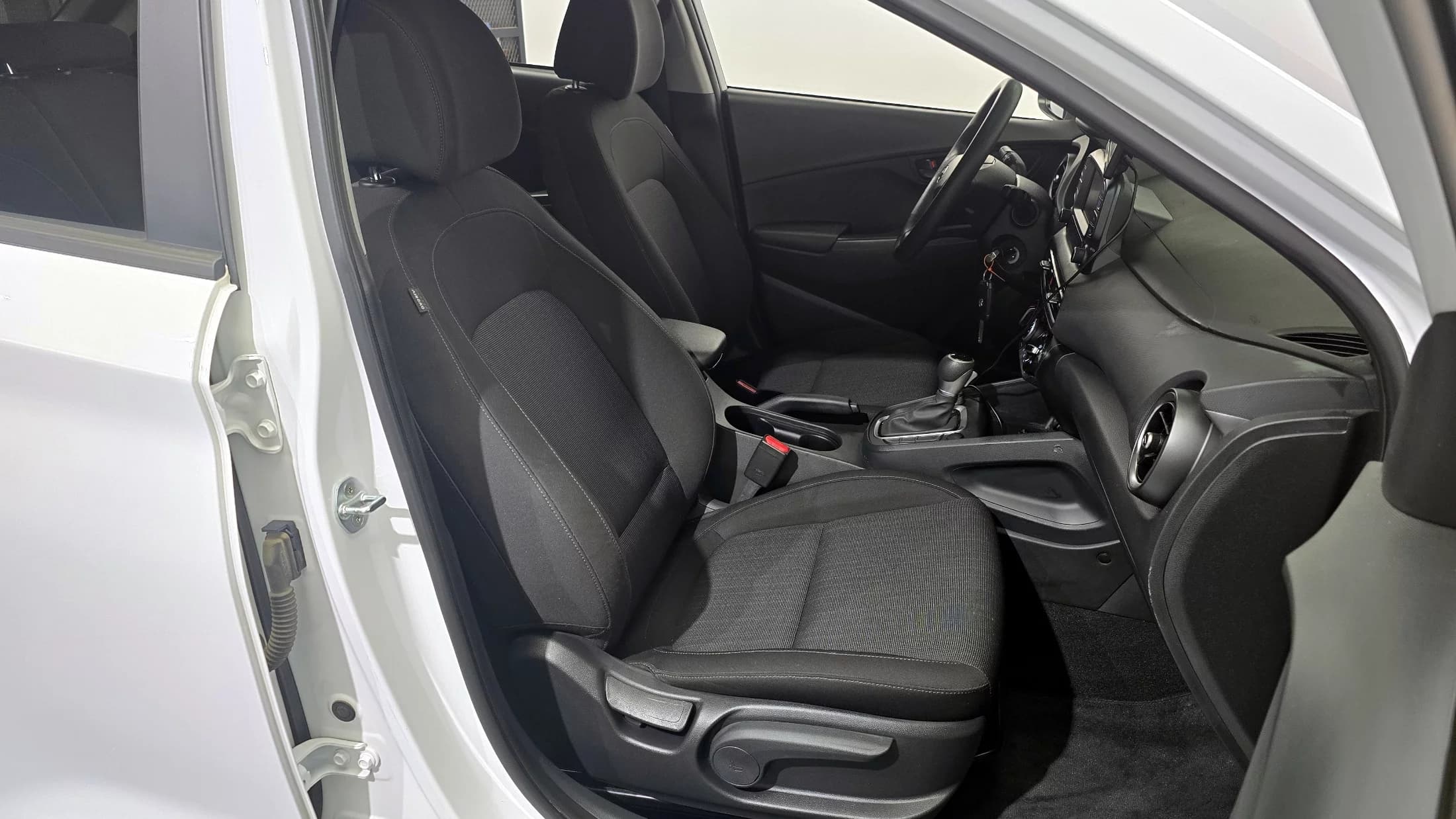 Hyundai Kona Gasoline 1.6 Turbo 2WD Smart, 2021 г. 145750 км. — фото 12
