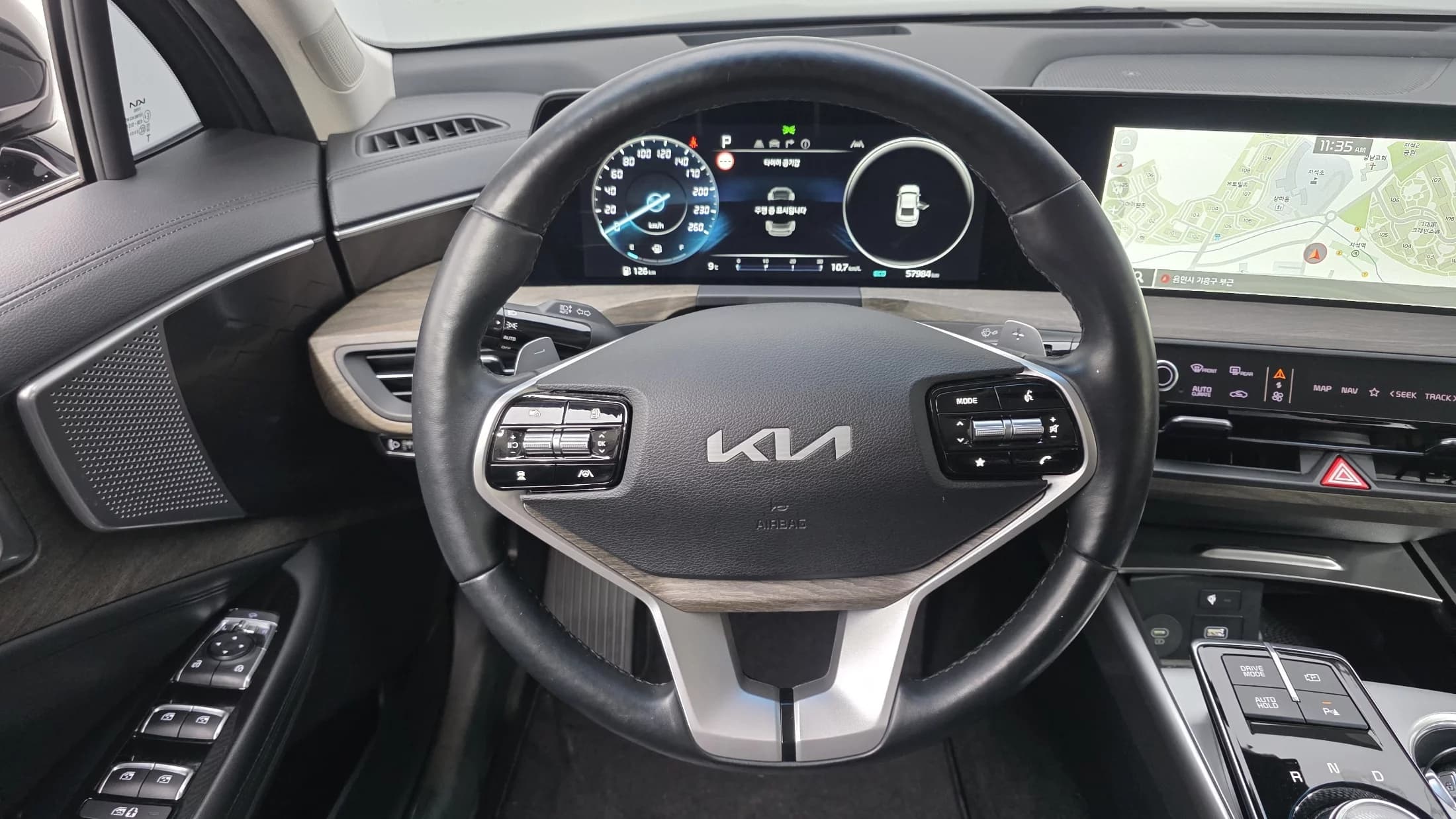 Kia K8 2.5 Gasoline 2WD Noblesse, 2023 г. 58120 км. — фото 13
