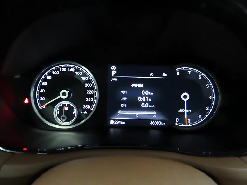 Genesis GV70 2.5T Gasoline 2WD, 2023 г. 38461 км. — фото 8