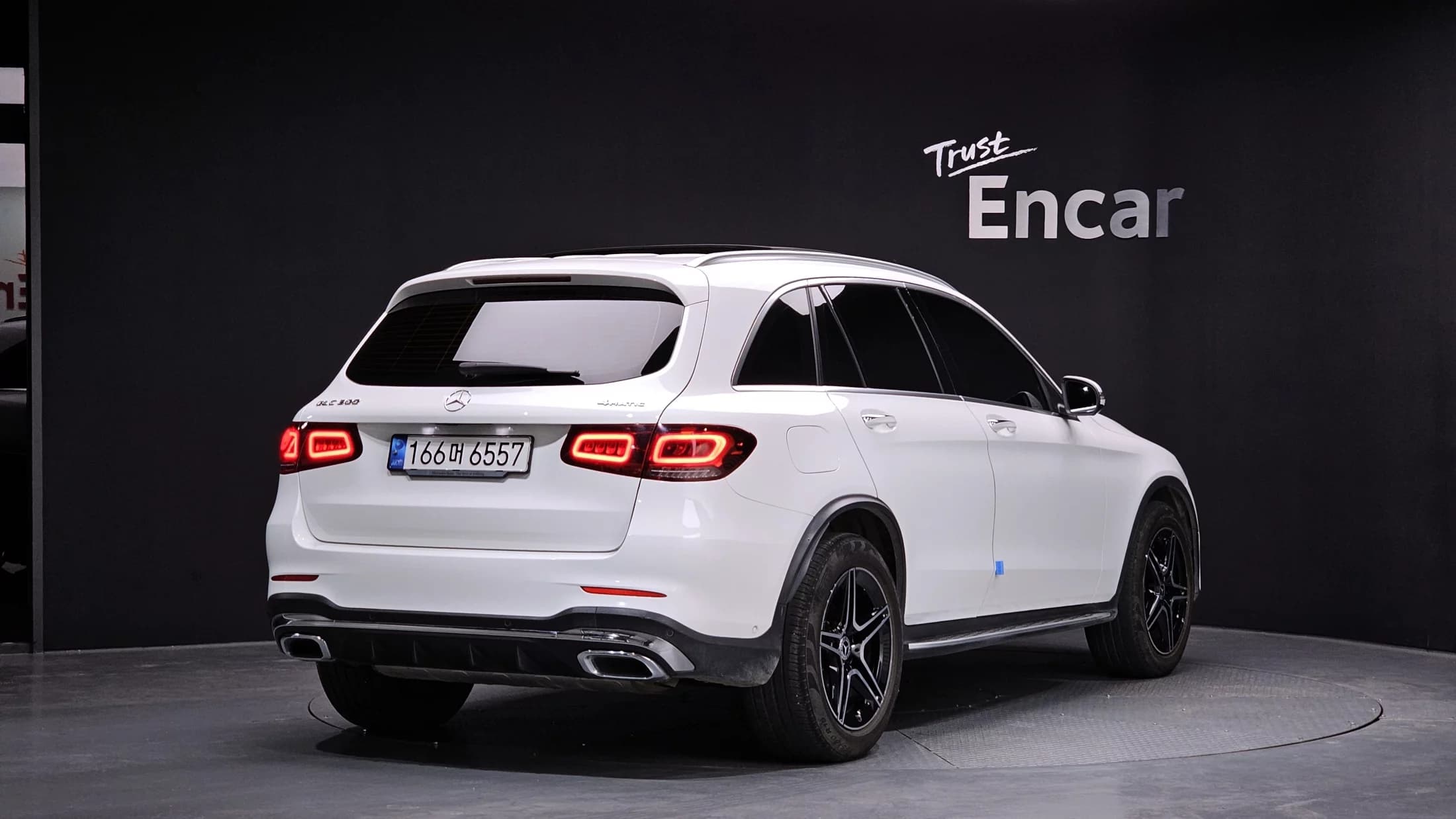 Mercedes-Benz GLC-Class GLC300 4MATIC, 2022 г. 33455 км. — фото 2