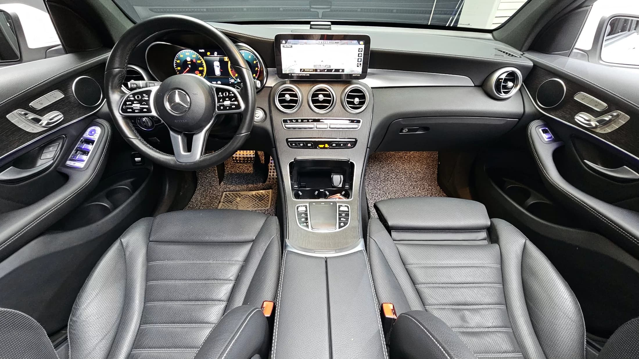 Mercedes-Benz GLC-Class GLC300 4MATIC, 2022 г. 33455 км. — фото 7