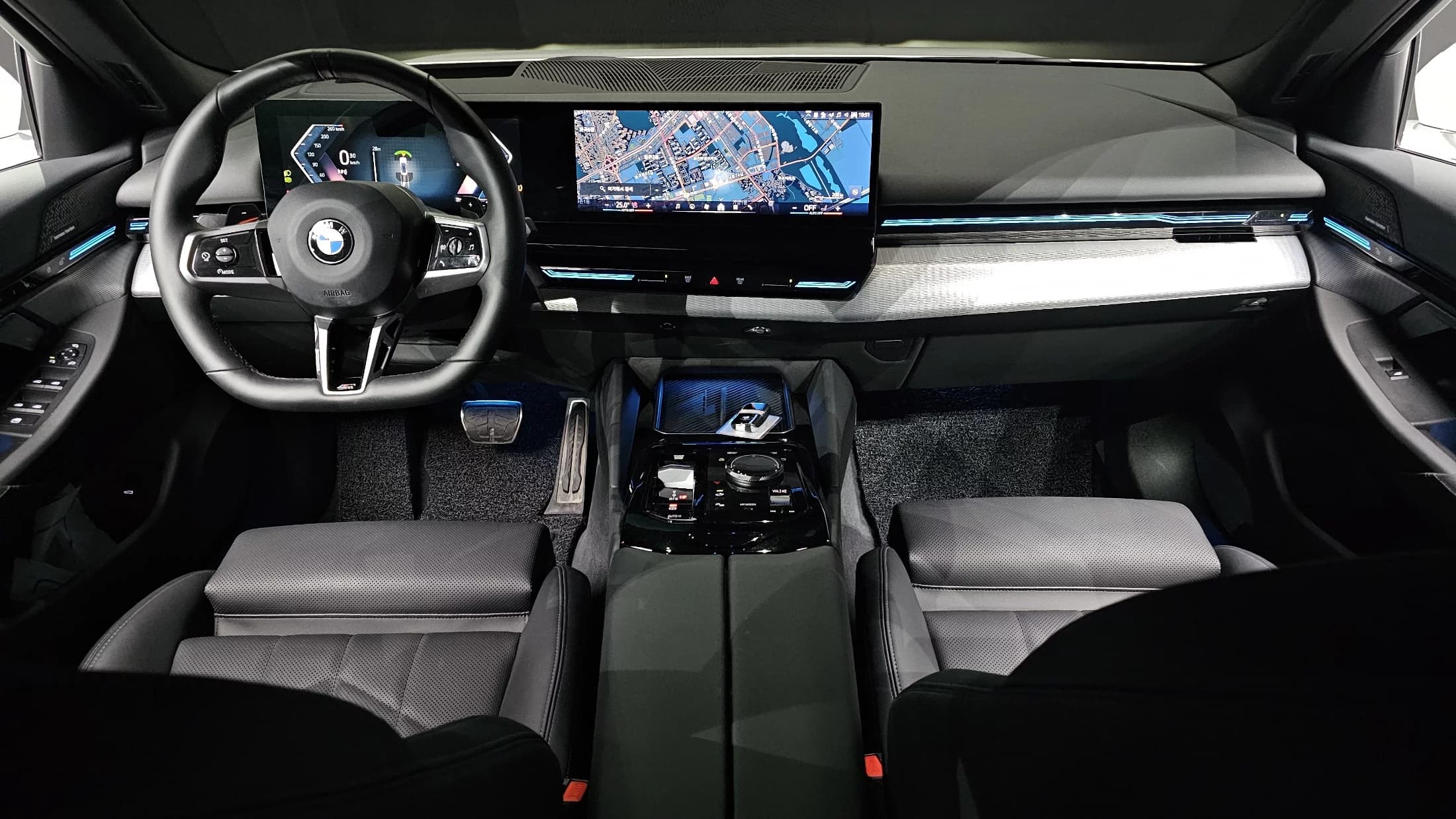 BMW 5-Series 520i M Sport, 2024 г. 14543 км. — фото 7