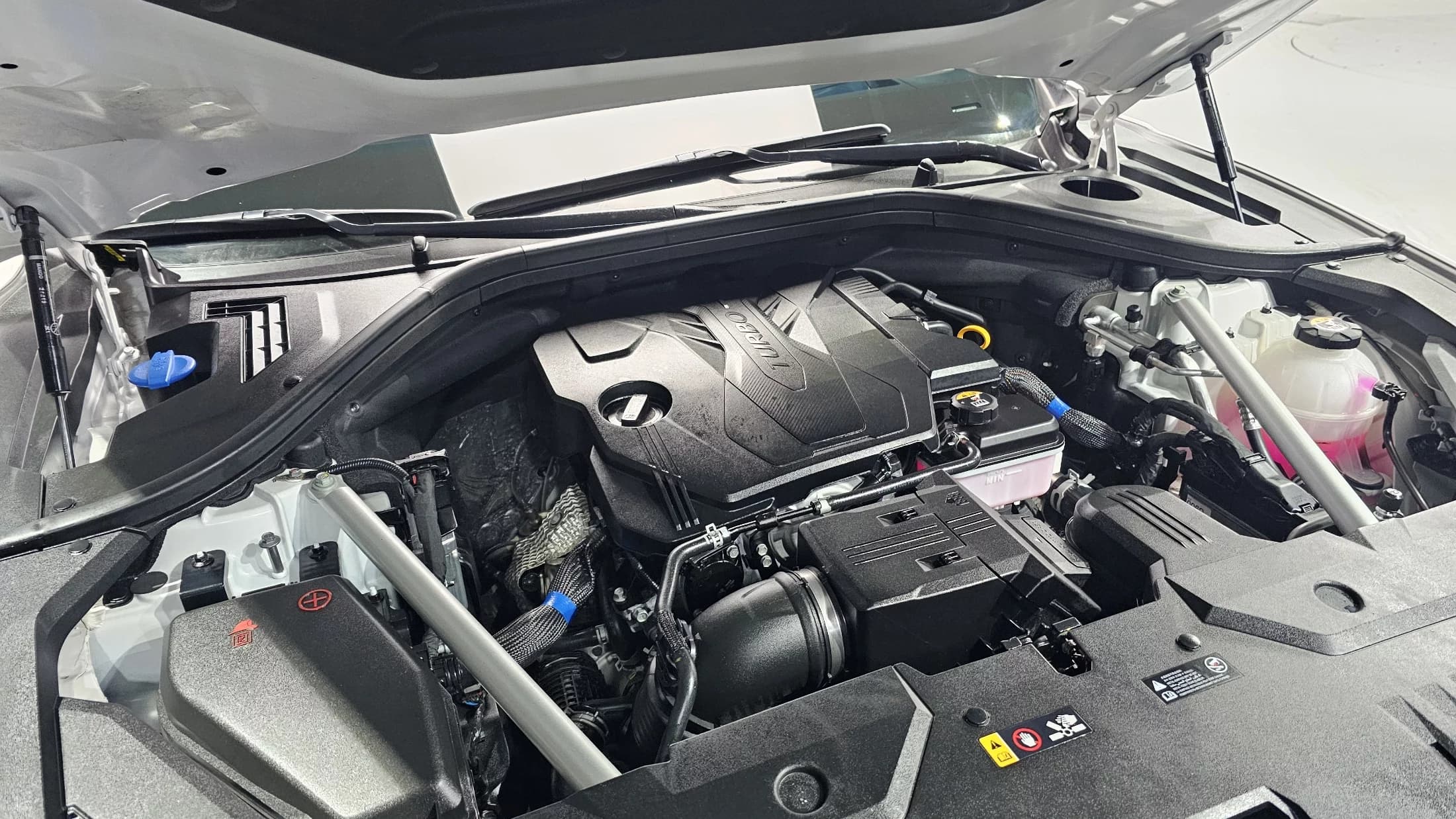 Genesis GV70 2.5T Gasoline AWD, 2025 г. 21874 км. — фото 6