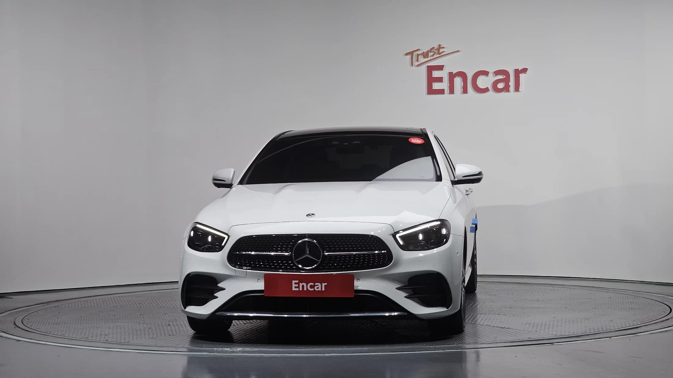 Mercedes-Benz E-Class E350 4MATIC AMG Line, 2022 г. 104292 км. — фото 3