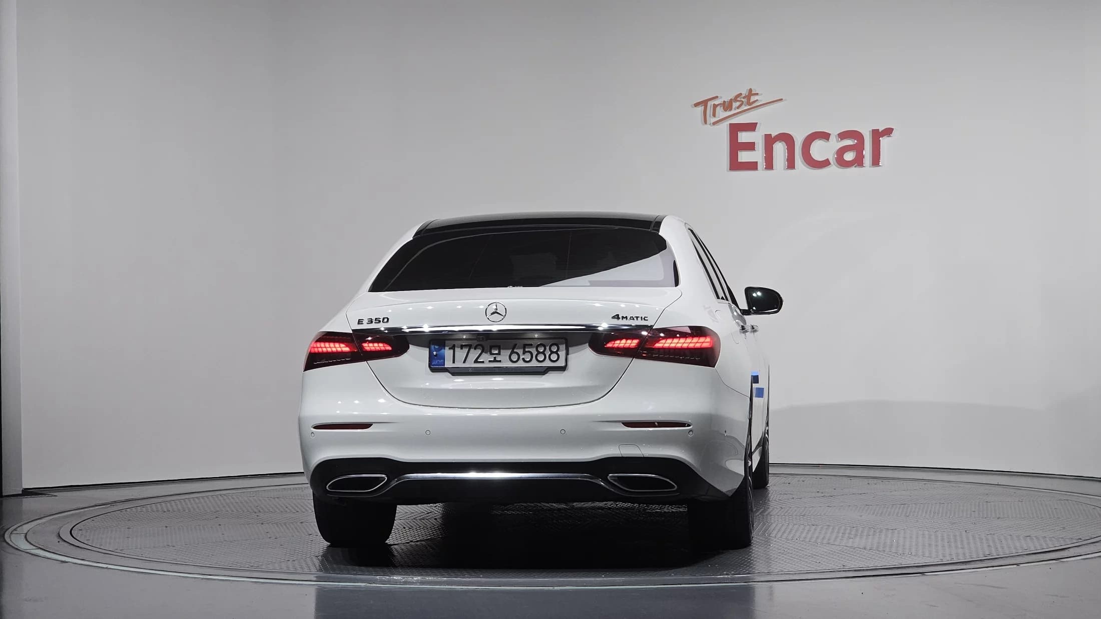 Mercedes-Benz E-Class E350 4MATIC AMG Line, 2022 г. 104292 км. — фото 4
