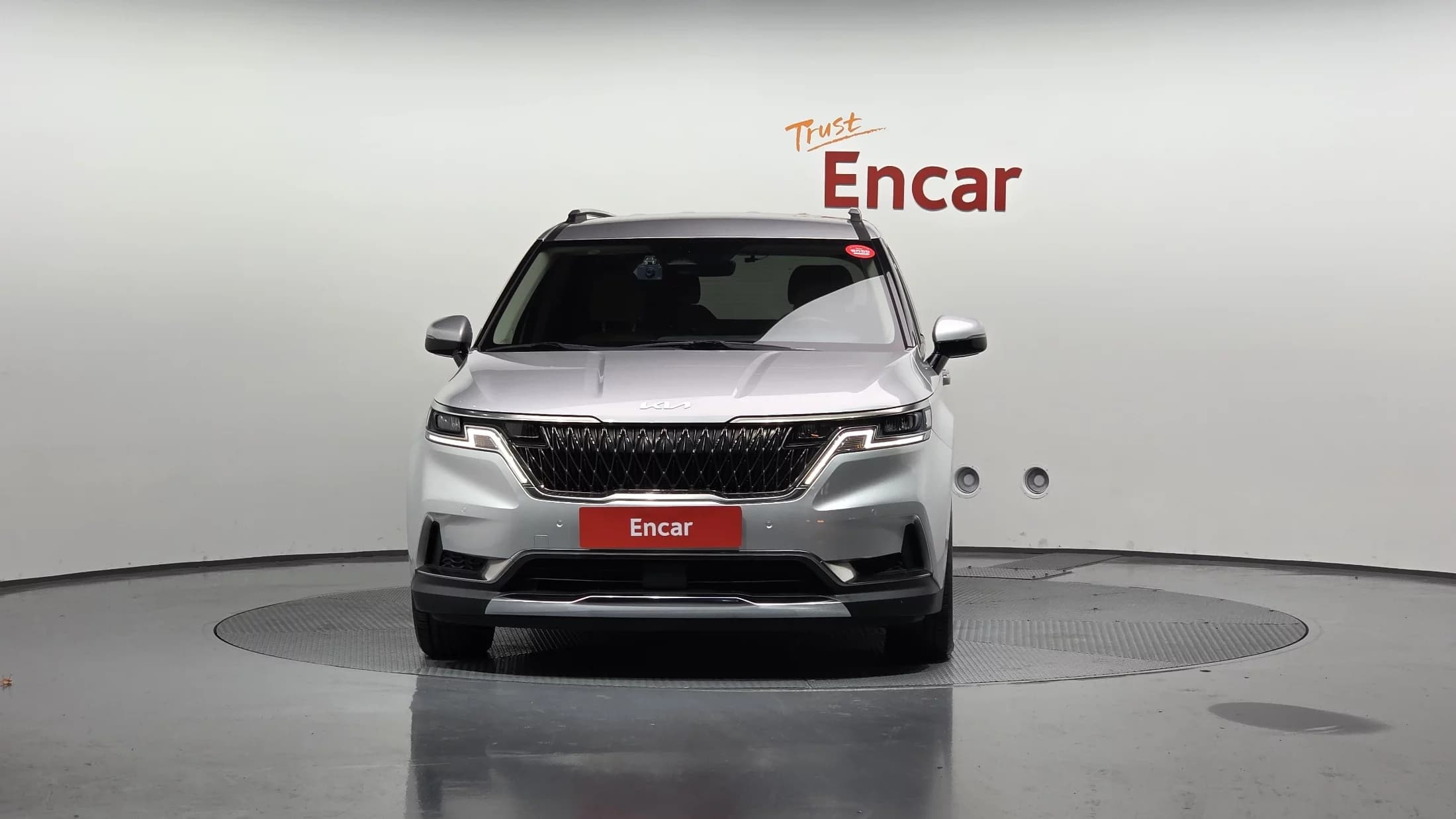 Kia Carnival 7-Seater Noblesse, 2021 г. 112794 км. — фото 3