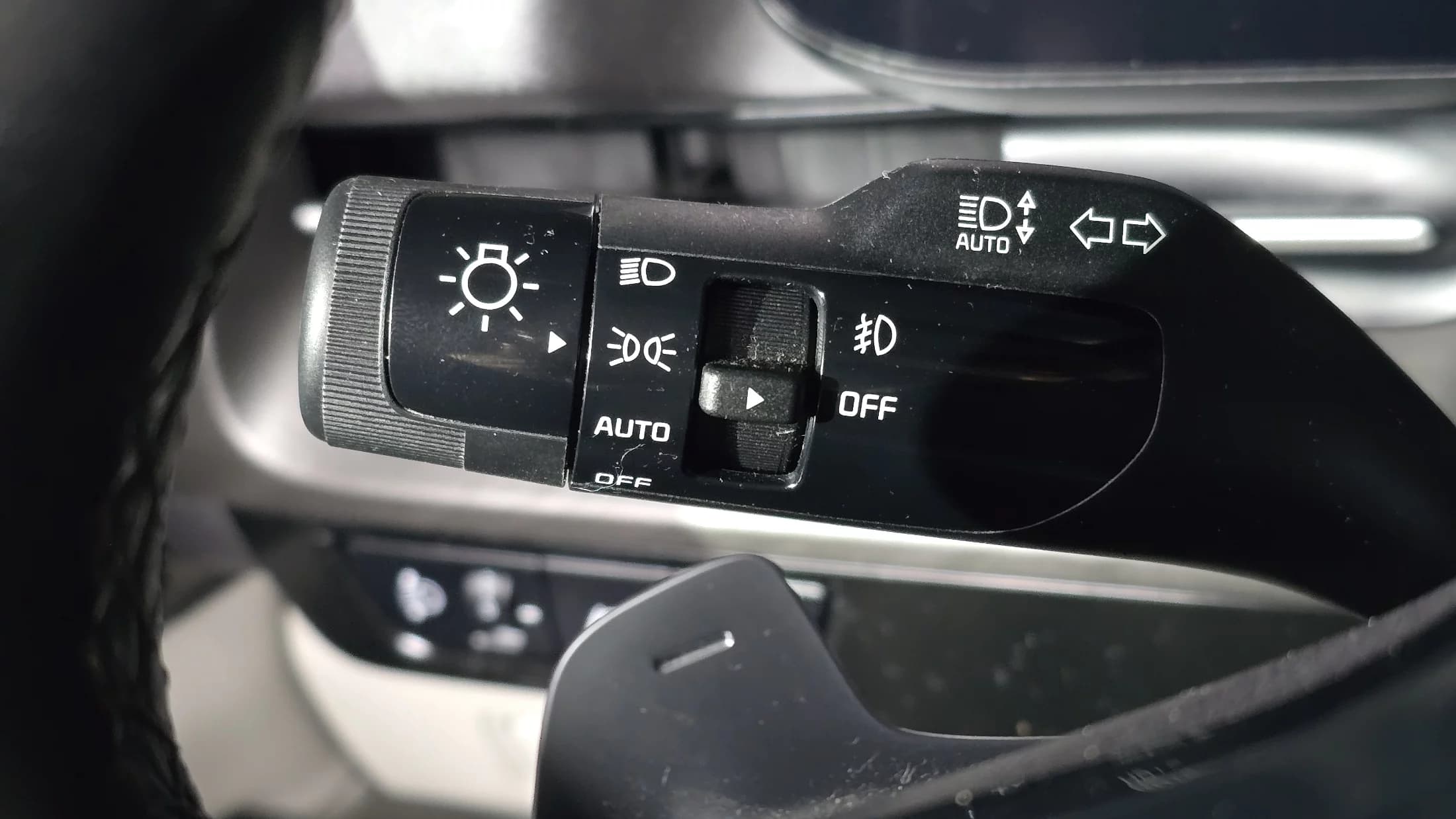 Kia Carnival 7-Seater Signature, 2021 г. 106126 км. — фото 18