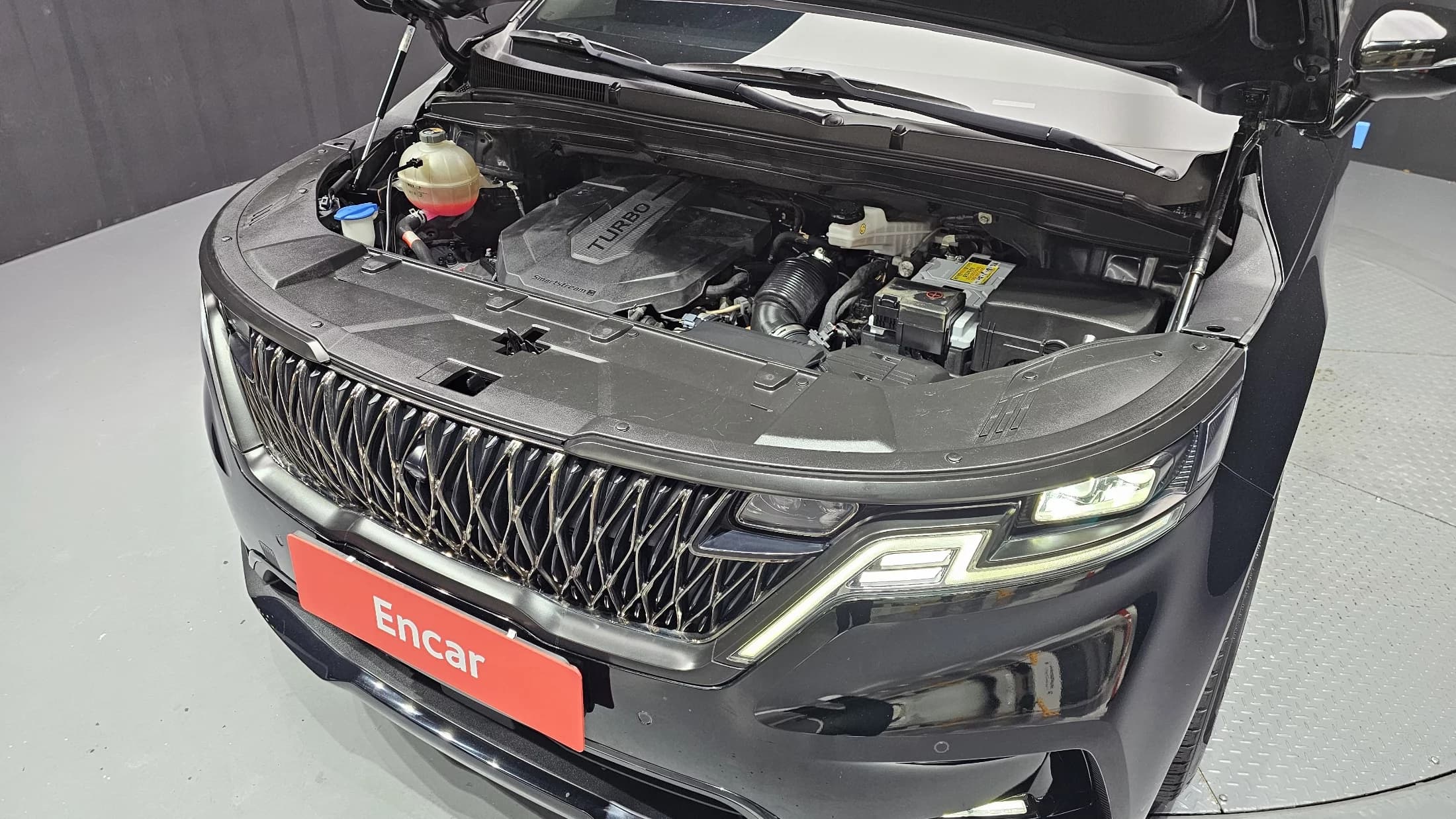 Kia Carnival 7-Seater Signature, 2021 г. 106126 км. — фото 6