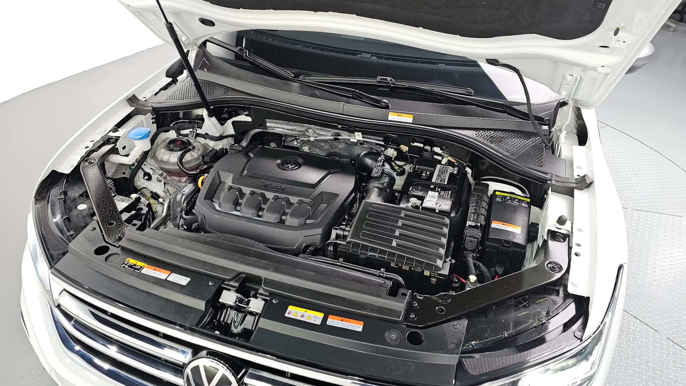 Volkswagen TIGUAN 2.0 TSI Prestige, 2023 г. 34078 км. — фото 6