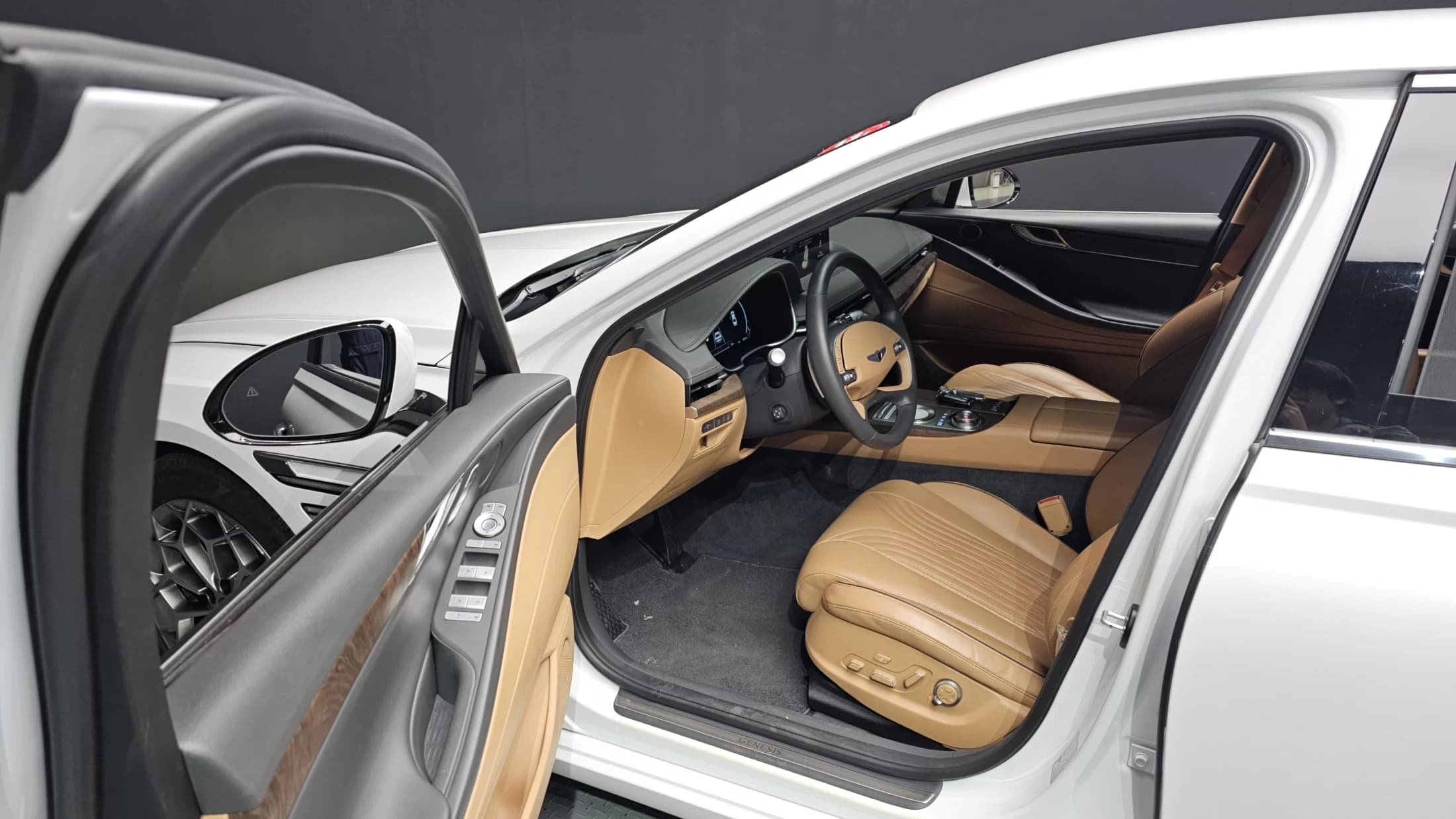 Genesis G80 Gasoline 3.5 Turbo AWD, 2021 г. 58129 км. — фото 10