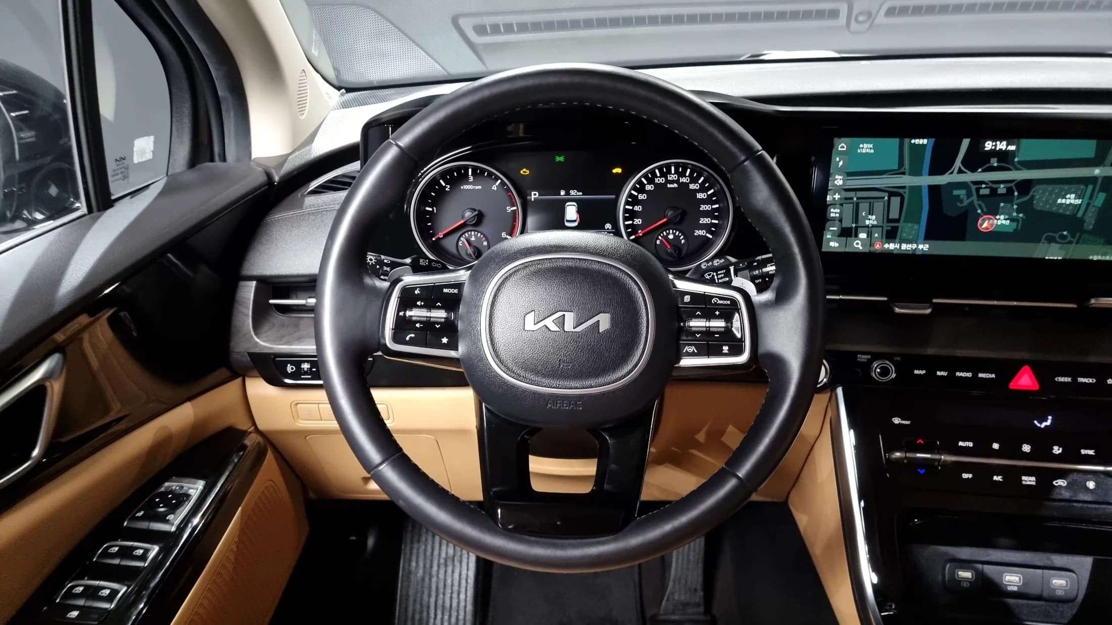Kia Carnival 9-Seater Noblesse, 2023 г. 69948 км. — фото 13