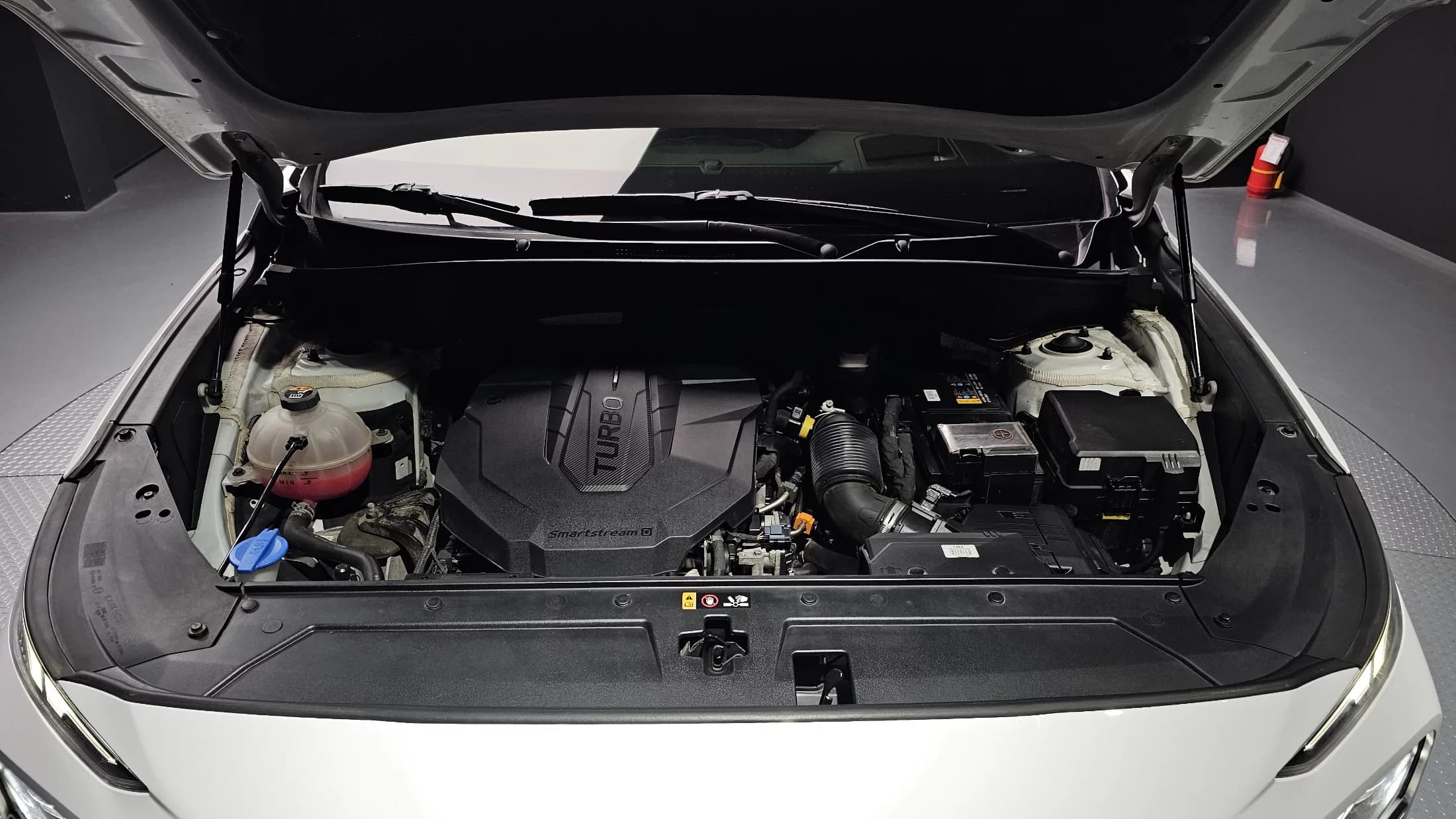 Hyundai Santa Fe Diesel 2.2 2WD Prestige, 2021 г. 75467 км. — фото 6
