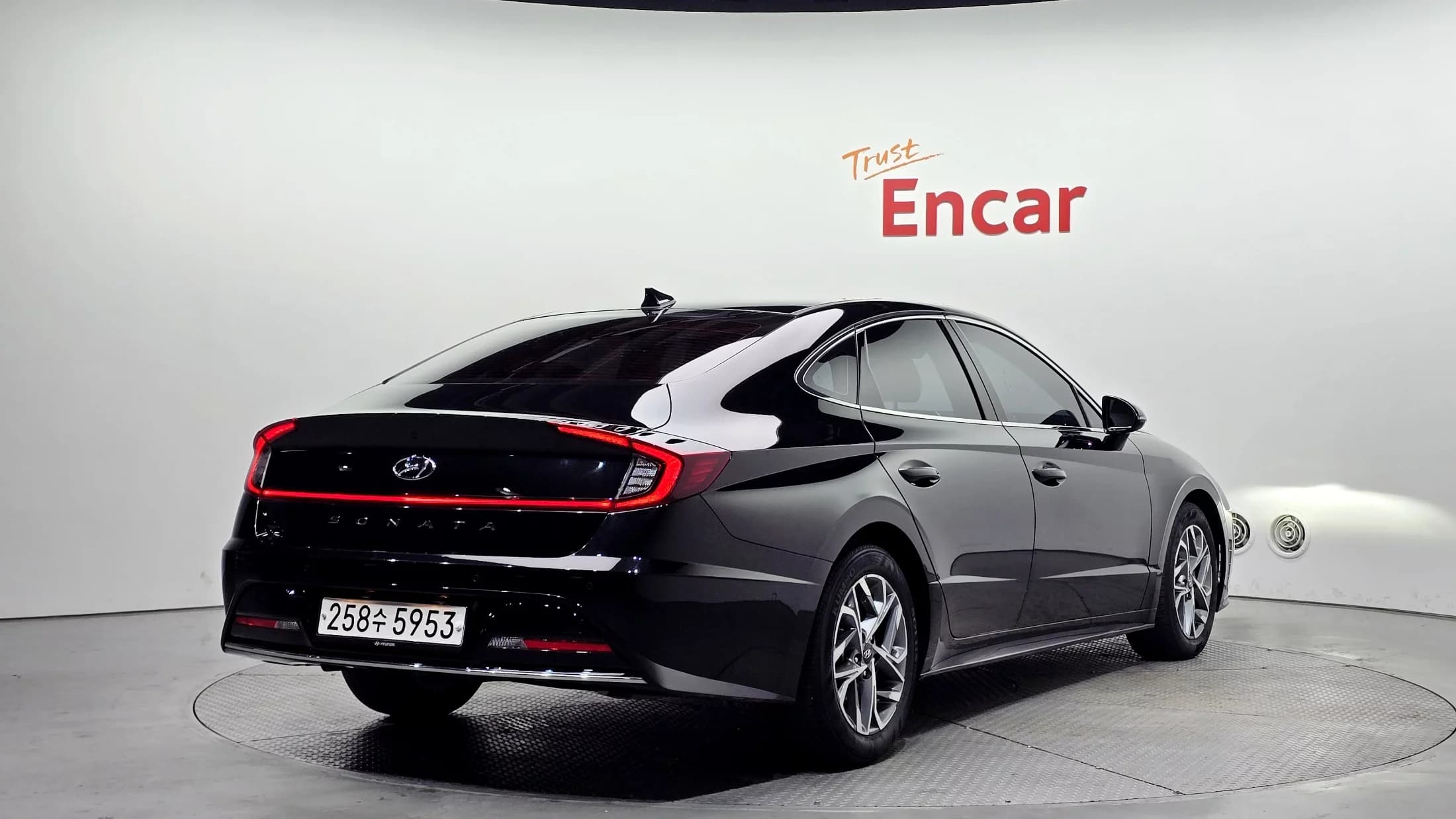 Hyundai Sonata 2.0 Premium Plus, 2021 г. 68800 км. — фото 3