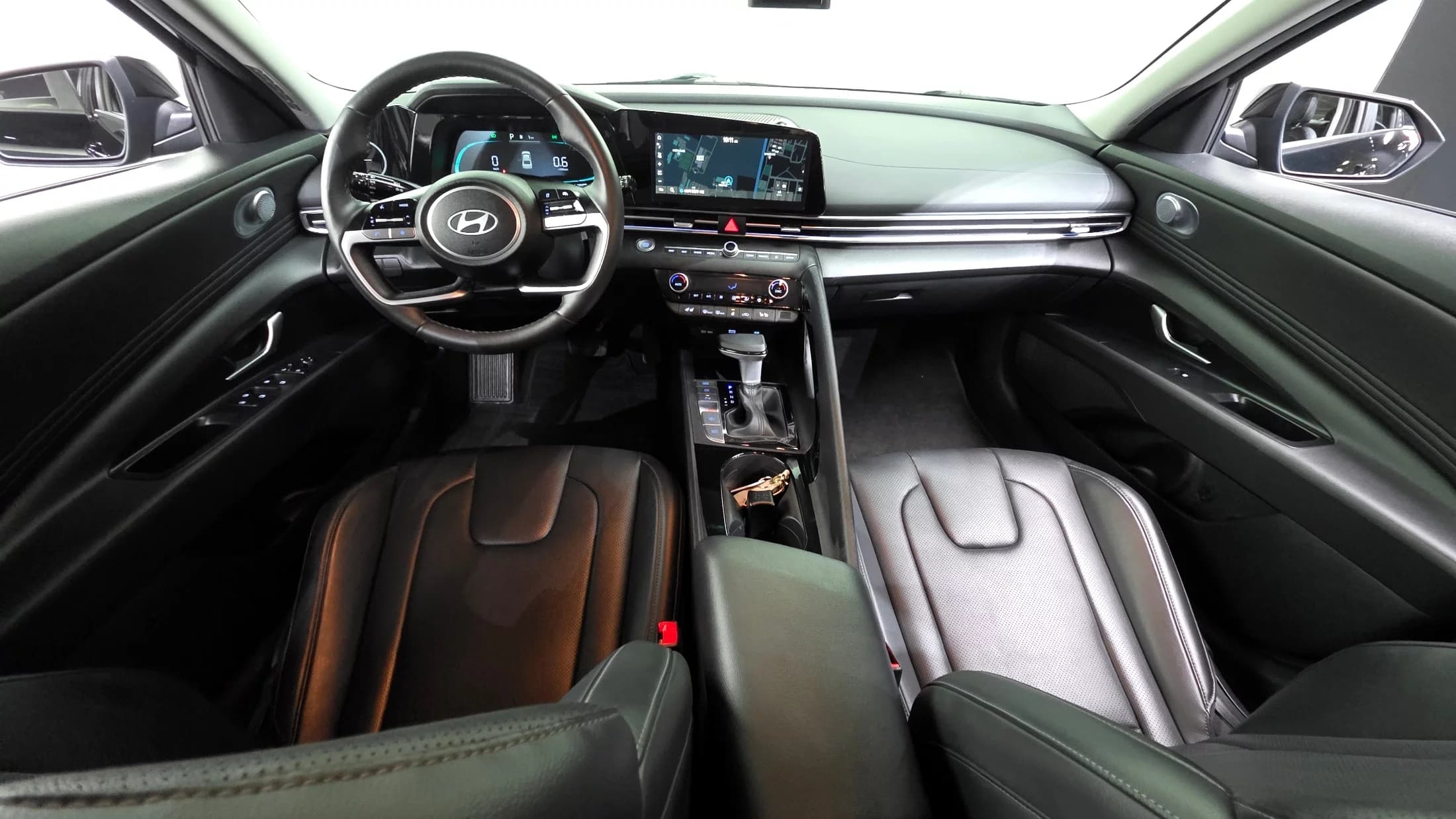 Hyundai AVANTE (Хендай Элантра) 1.6 Modern, 2024 г. 22939 км. — фото 7
