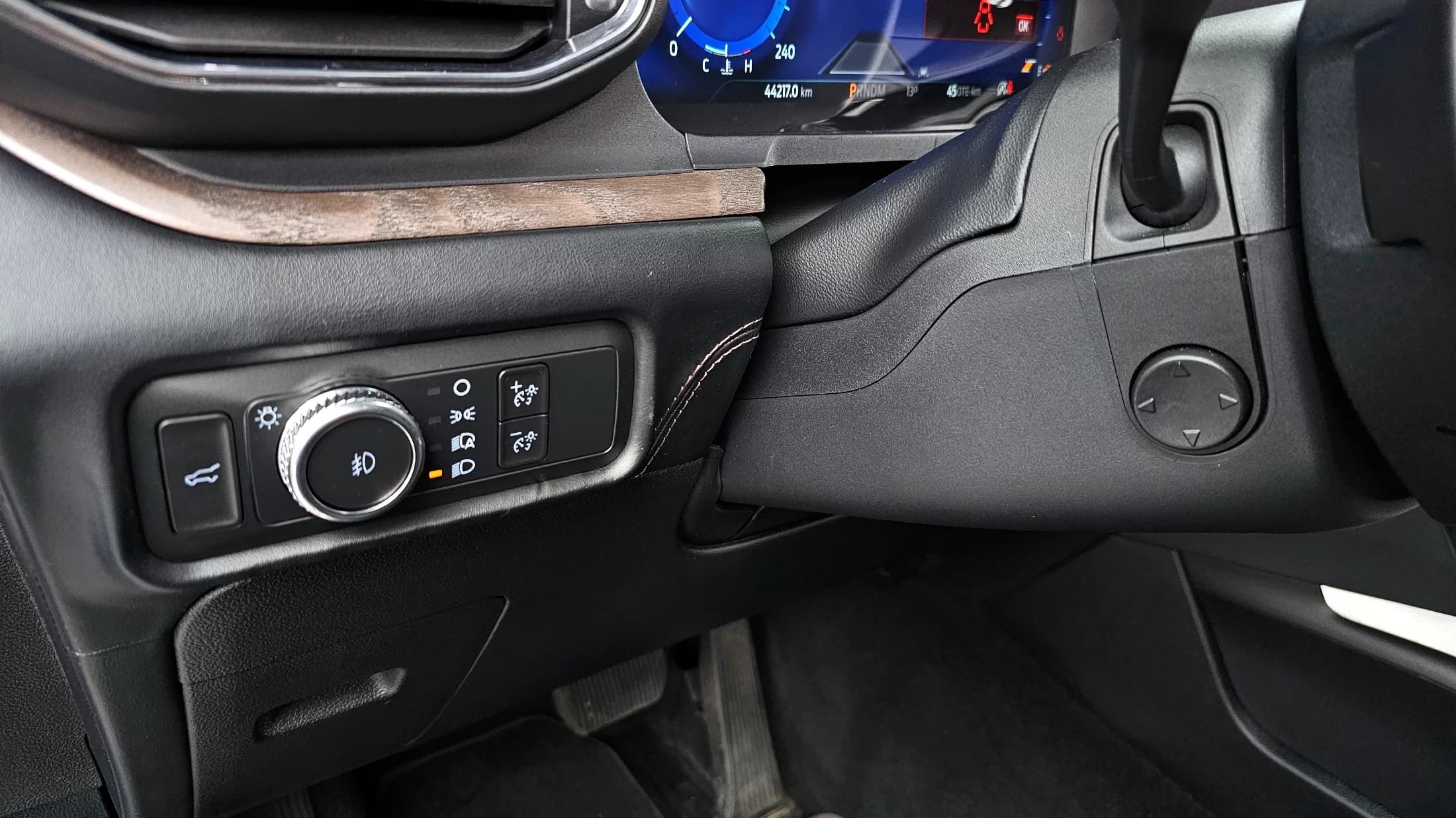 Ford EXPLORER 3.0 Platinum 4WD, 2021 г. 44240 км. — фото 14