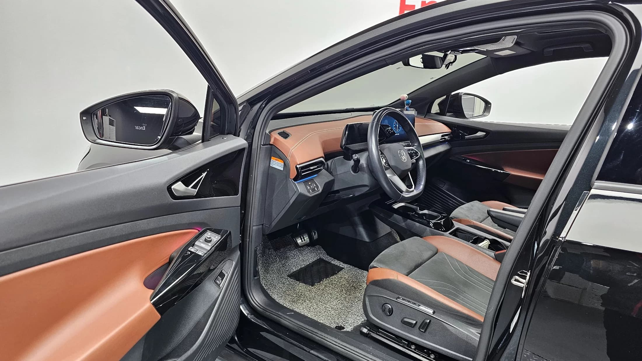 Volkswagen ID.4 Pro, электромобиль, 2022 г. 68052 км. — фото 10