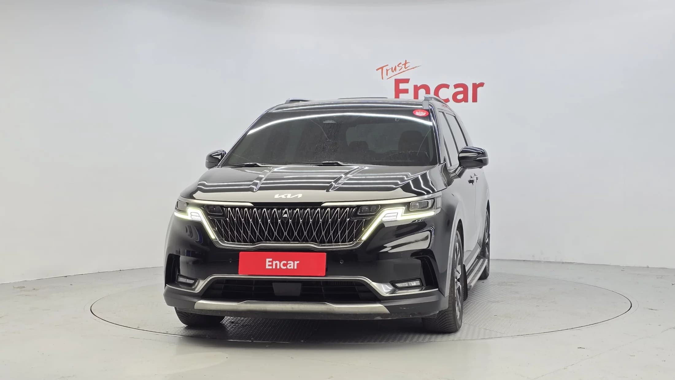 Kia Carnival 9-Seater Signature, 2022 г. 131685 км. — фото 3