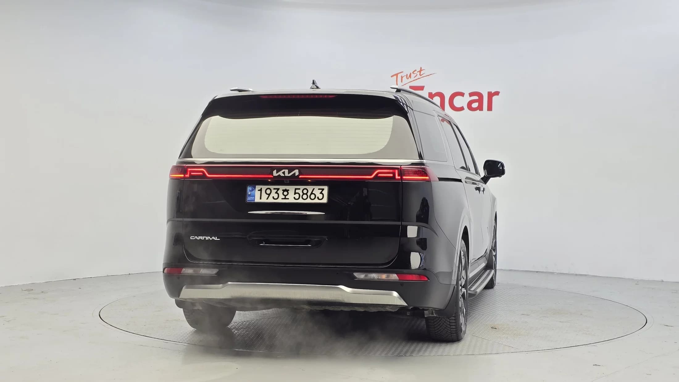 Kia Carnival 9-Seater Signature, 2022 г. 131685 км. — фото 4
